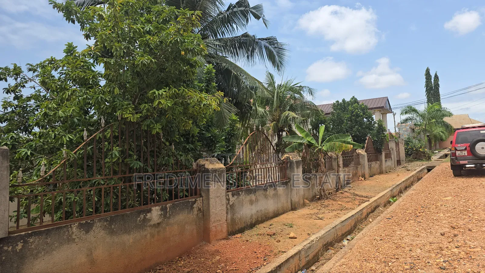 4bdrm House in Fredimens Real, Kumasi Metropolitan for sale