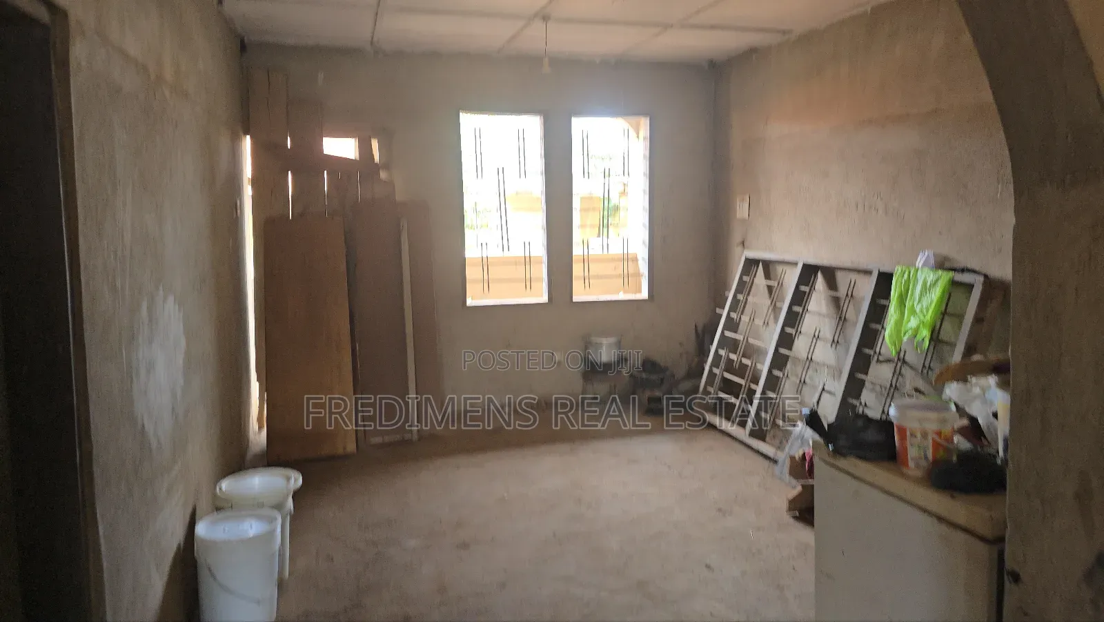 4bdrm House in Fredimens Real, Kumasi Metropolitan for sale