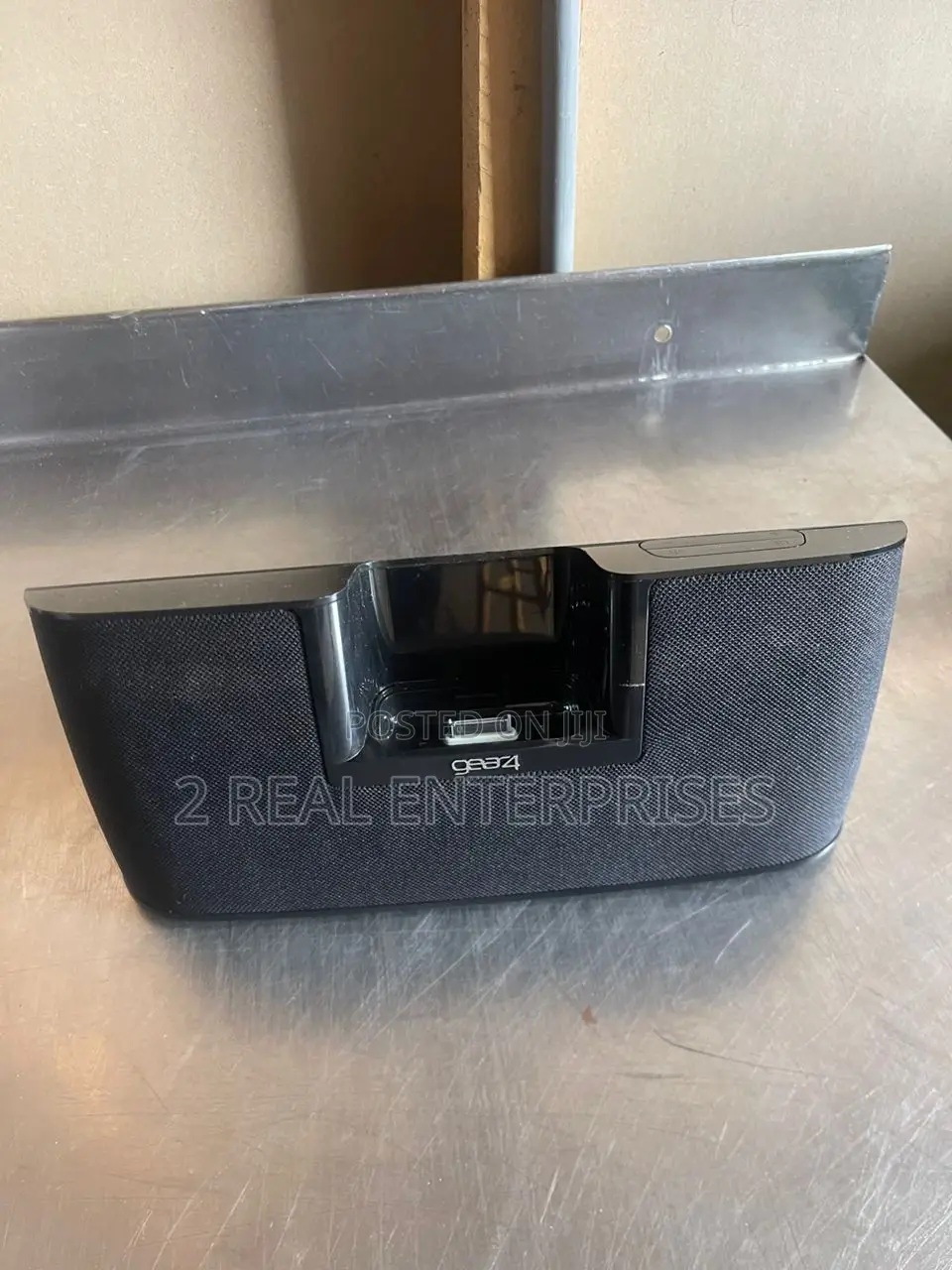 Gear4 iPod Dock