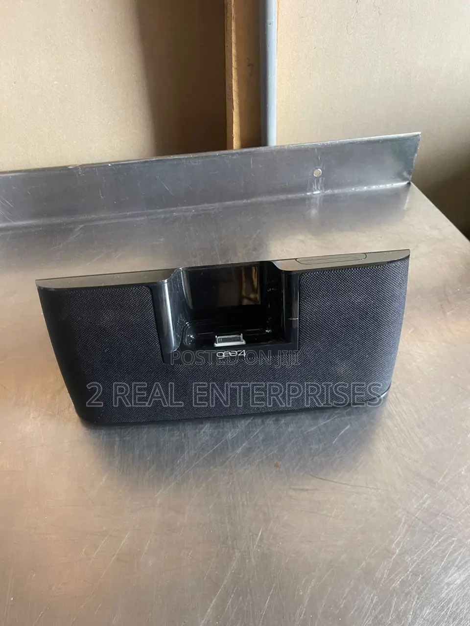 Gear4 iPod Dock