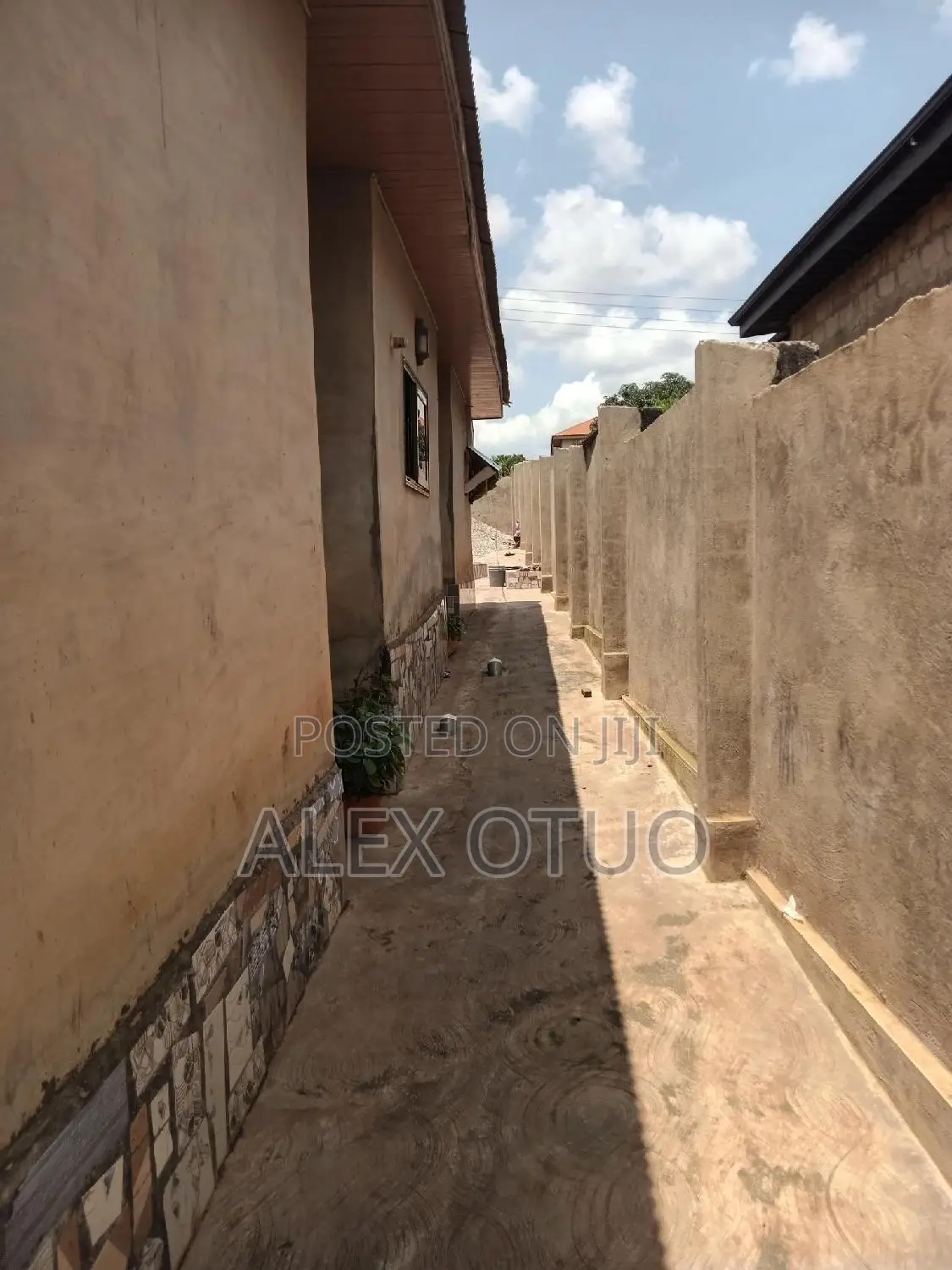 5bdrm House in Alex Otuo Properties, Kumasi Metropolitan for sale