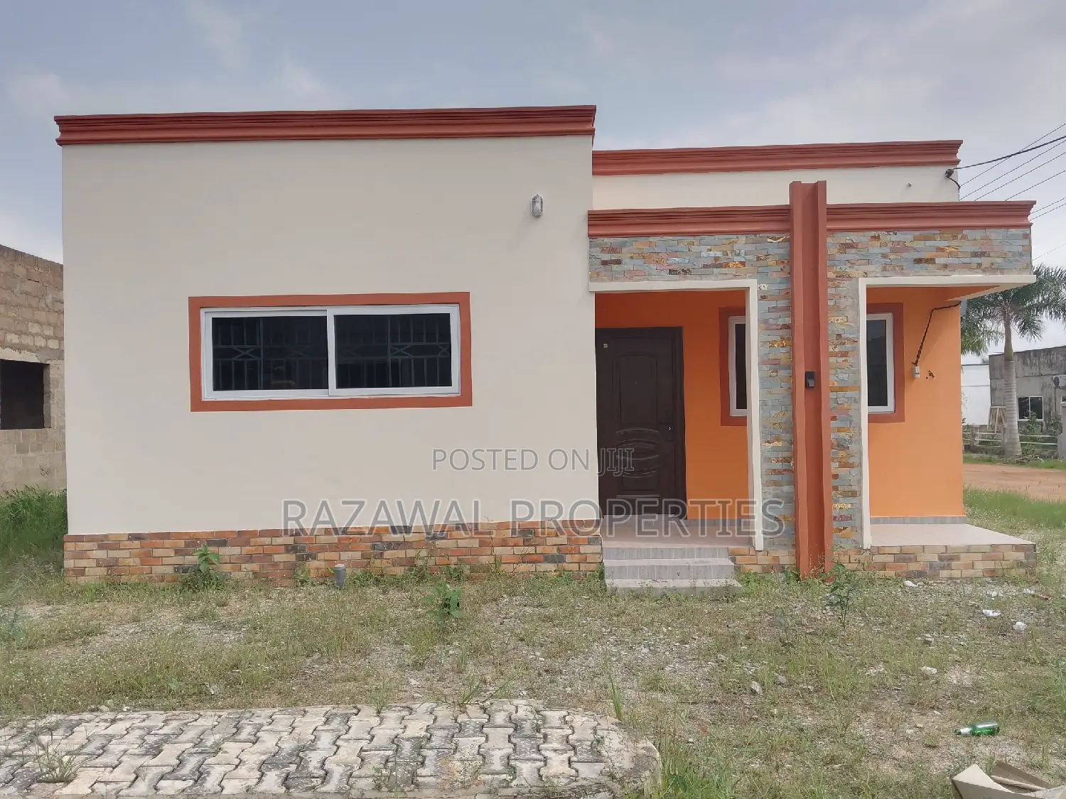 3bdrm House in Kuntunse Satellite, Accra Metropolitan for sale