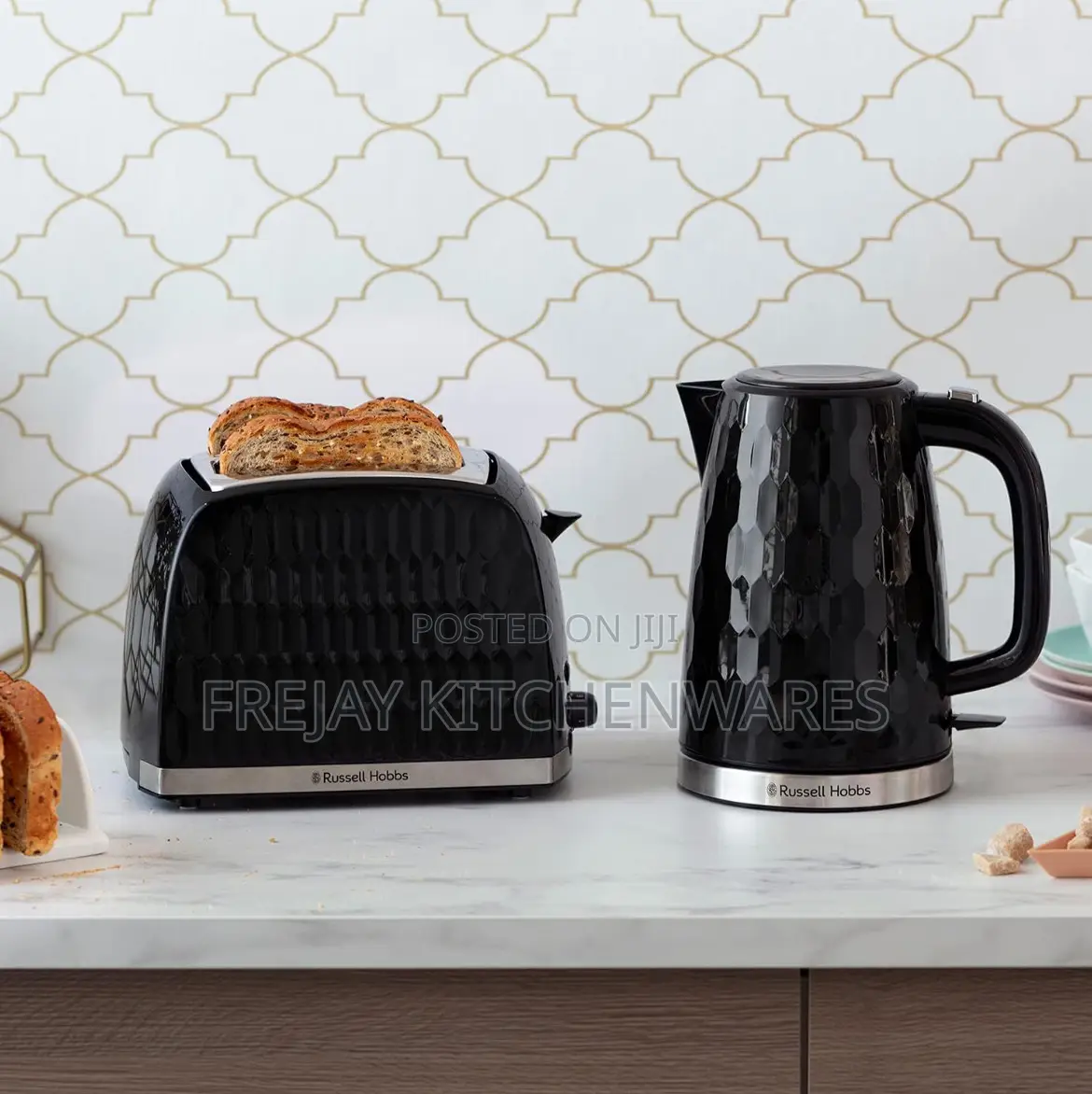 Russell Hobbs Honey Comb Kettle