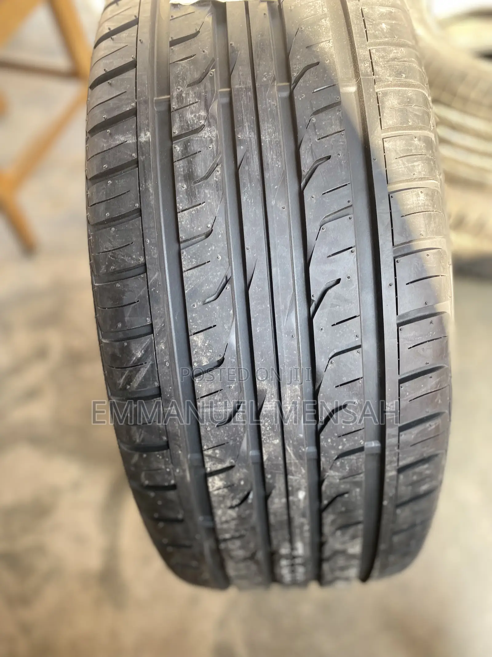 275/45r21 Dunlop Grandtrek PT3 Tire