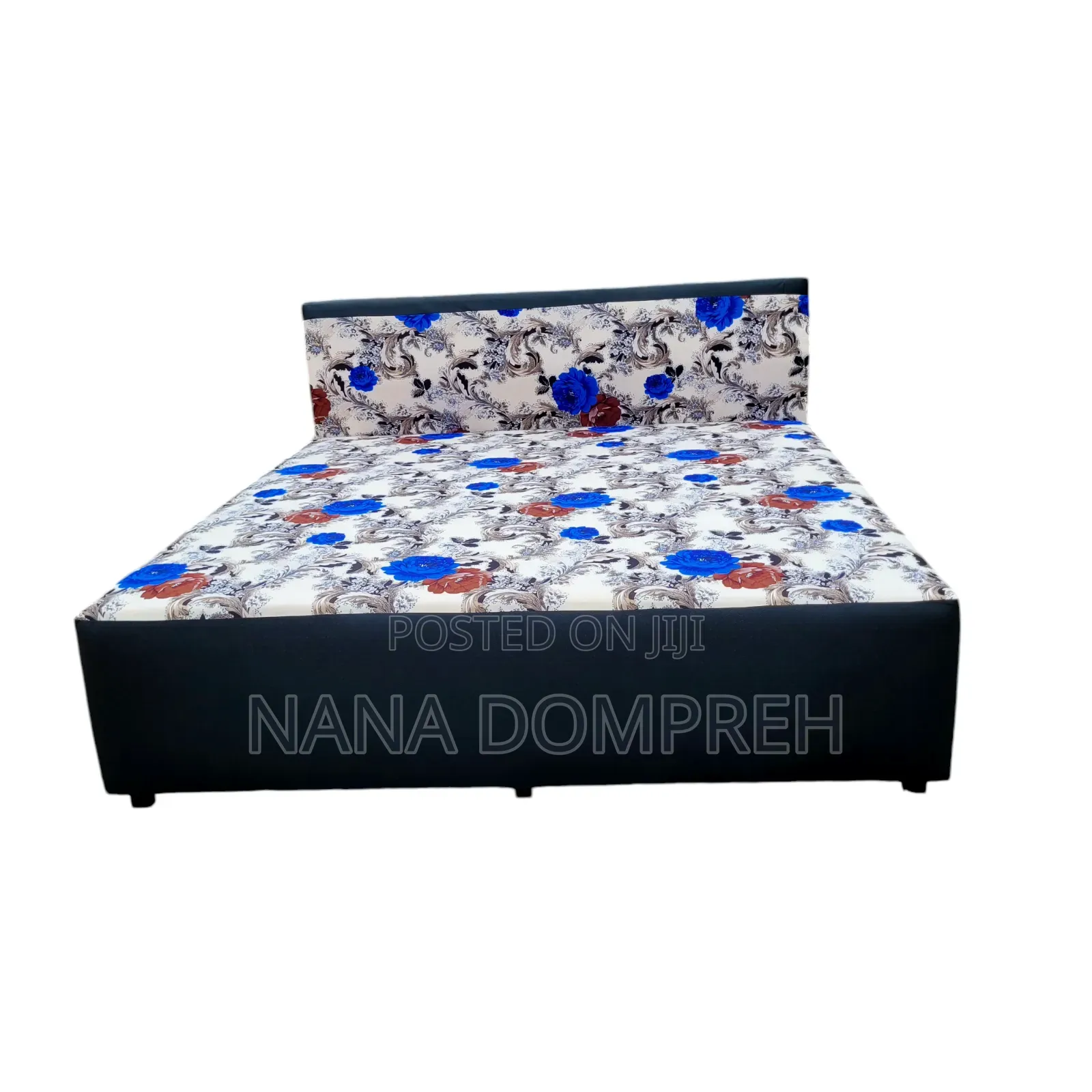 Inbuilt Queen Bed