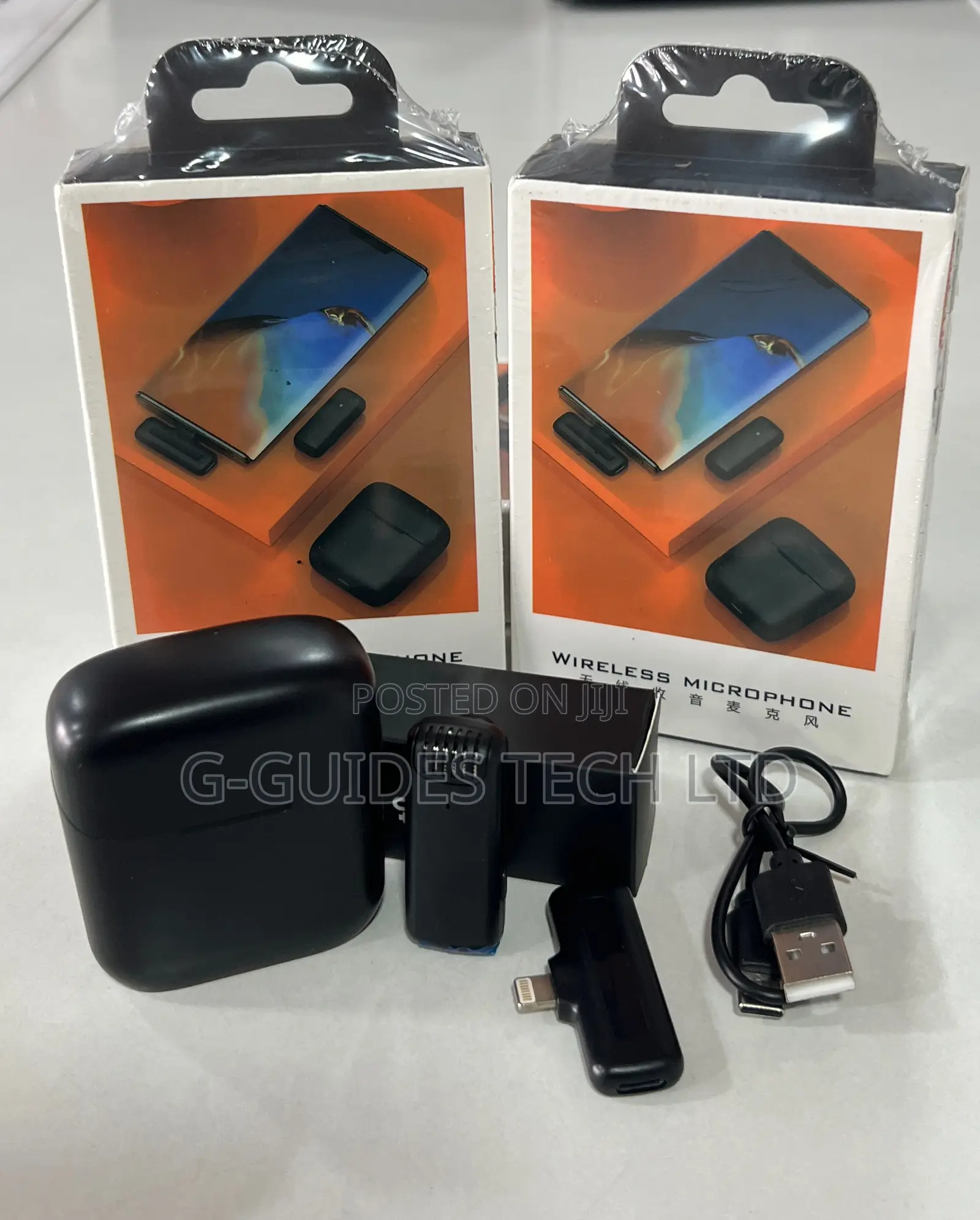 J11 iPhone Wireless Microphone With Charging Case