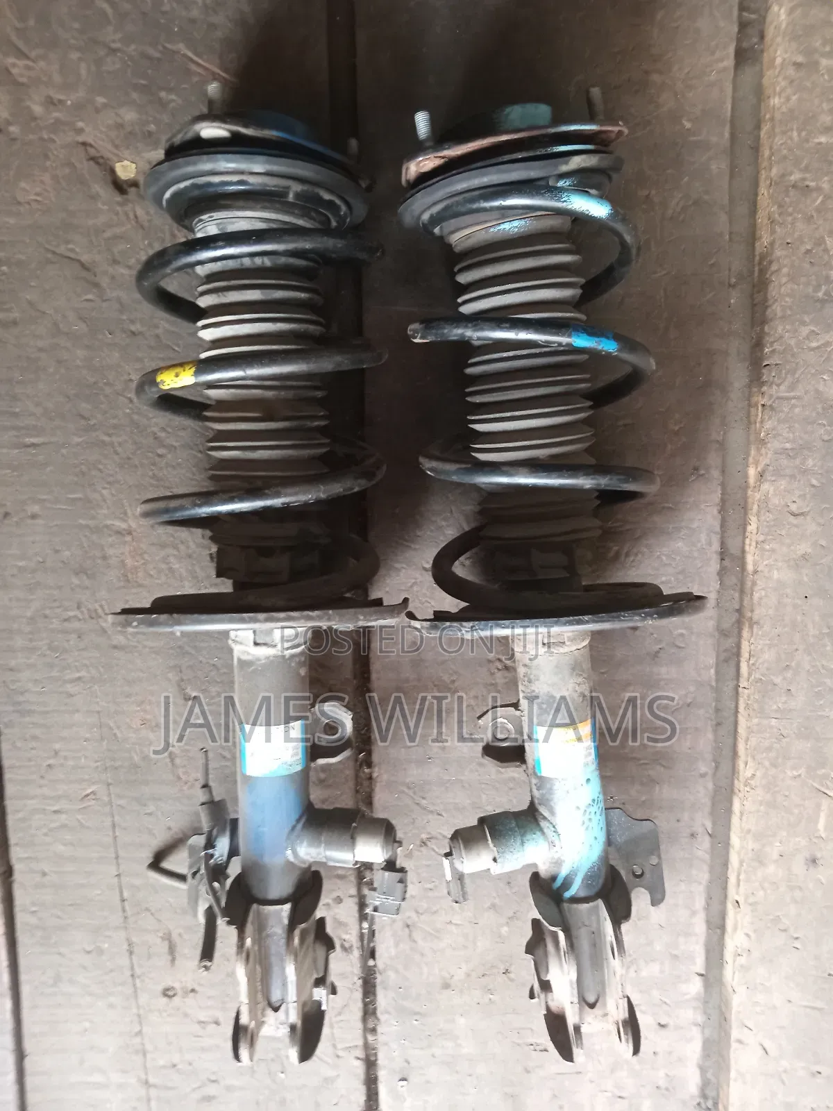 Lexus Rx350 Front Shocks
