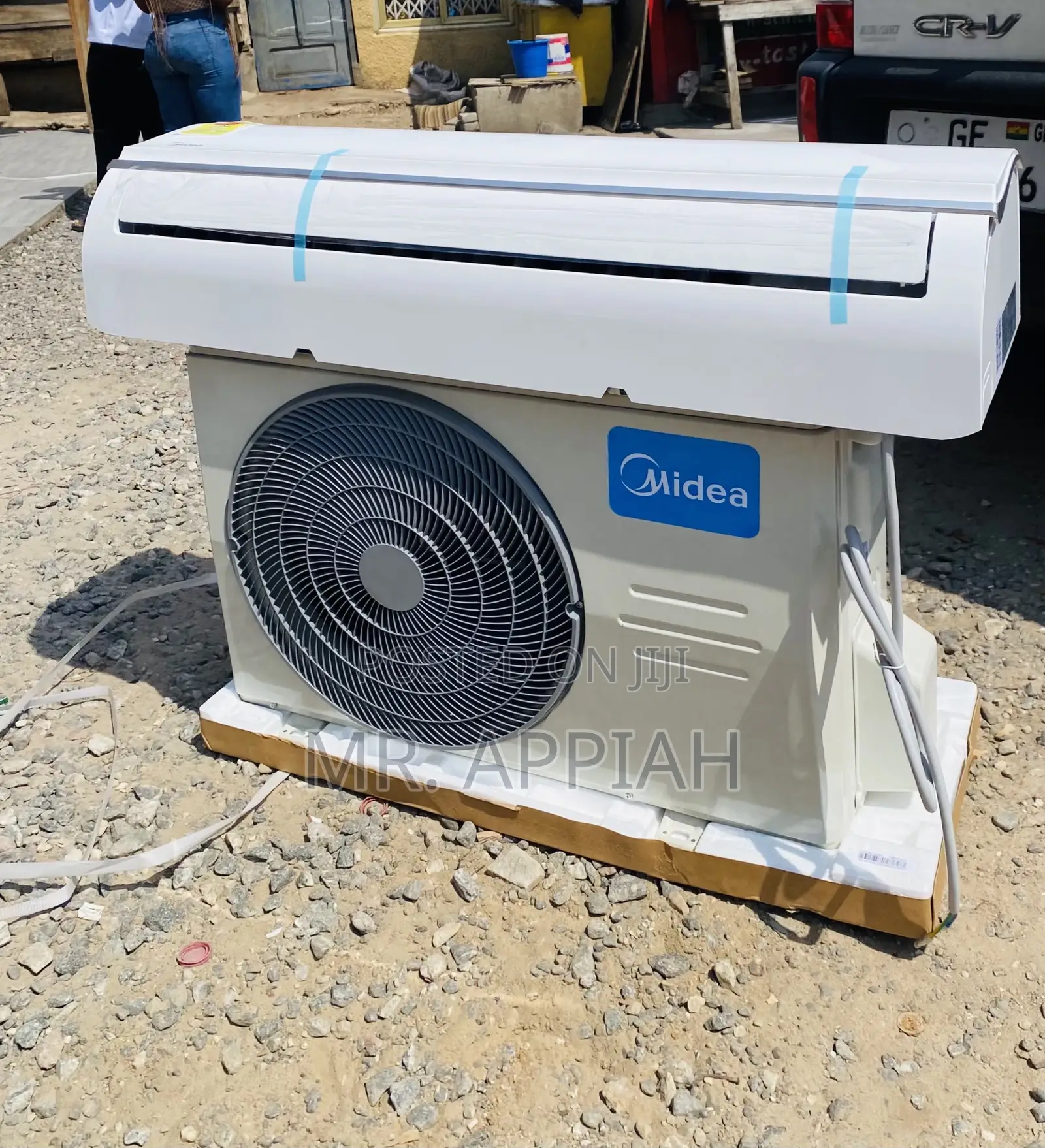 Midea 2.5hp R410 Gas Electric Air Conditioner(White).