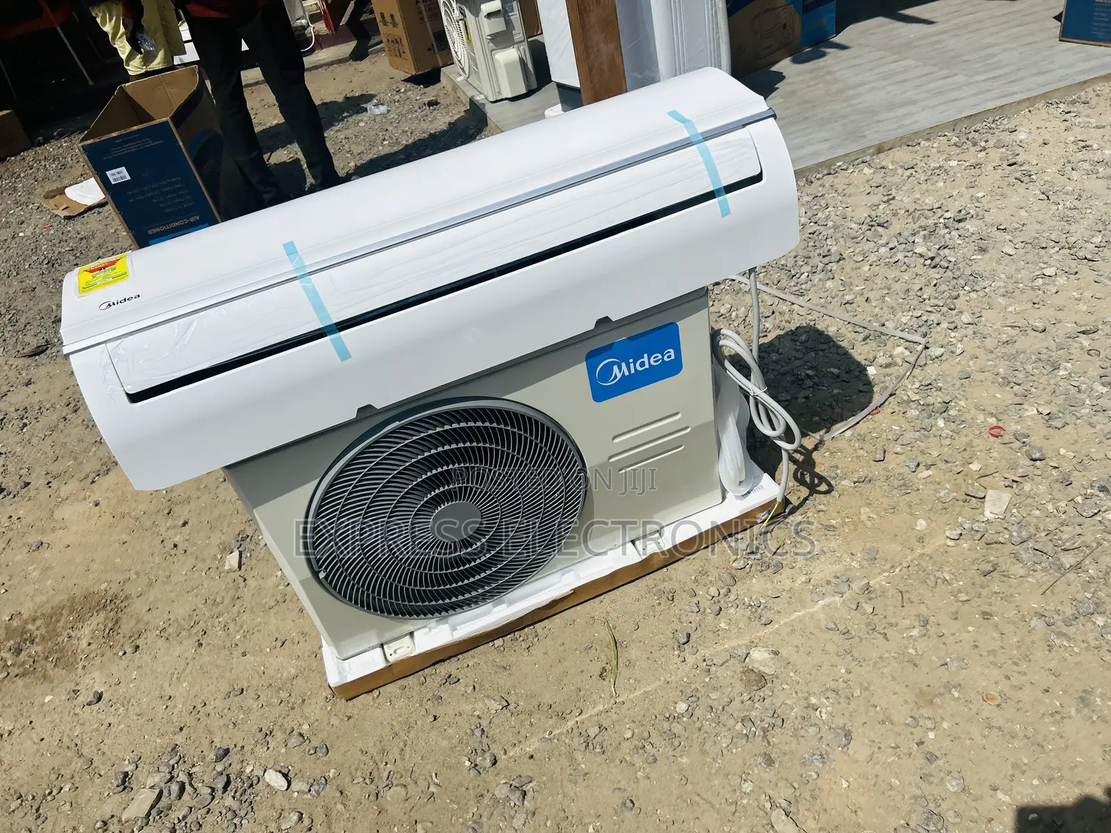 Available Now Air Conditioner Split R410 Gas 1.5hp Midea