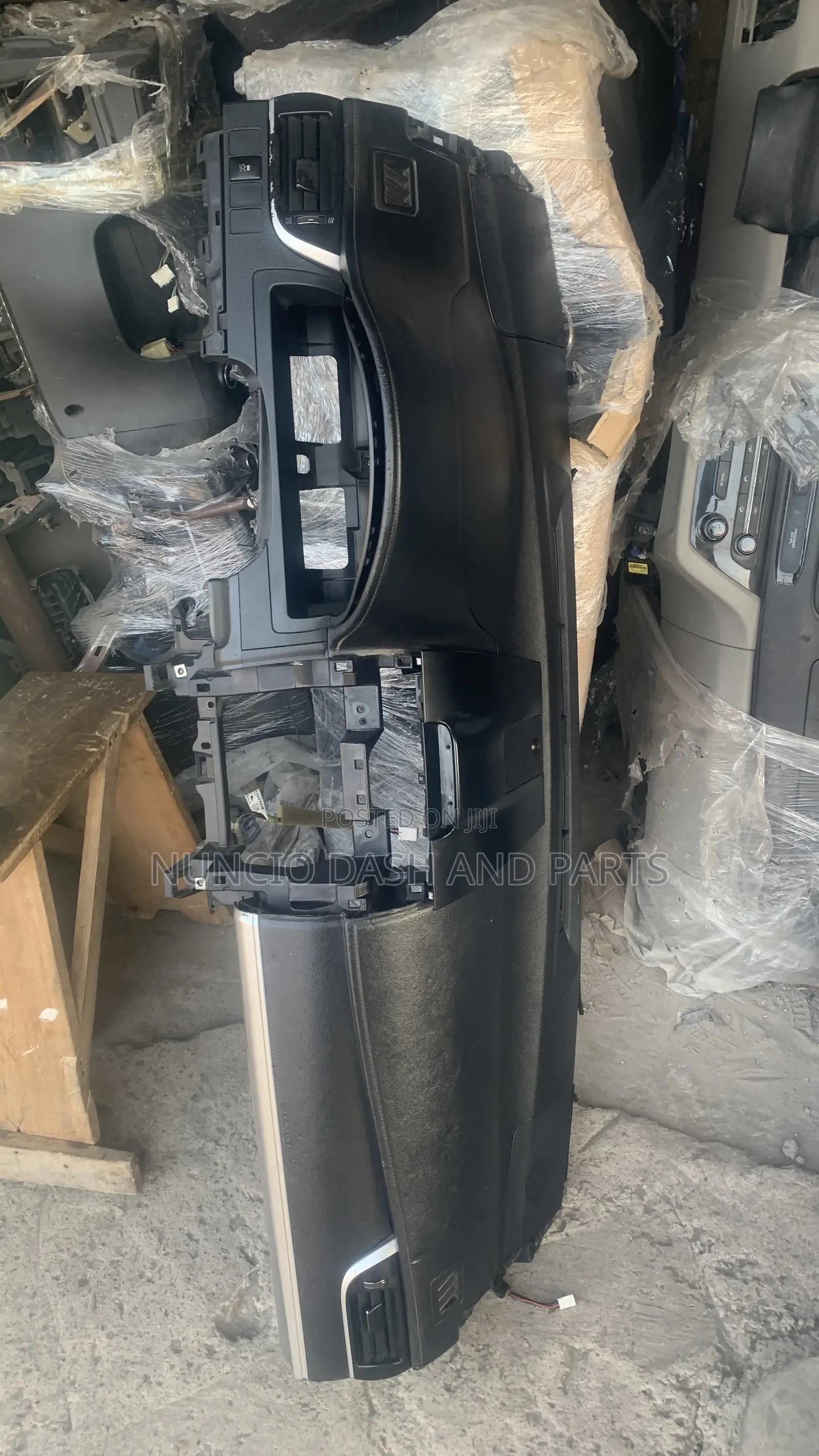 Toyota Camry (Spider) 2013 Top Dashboard