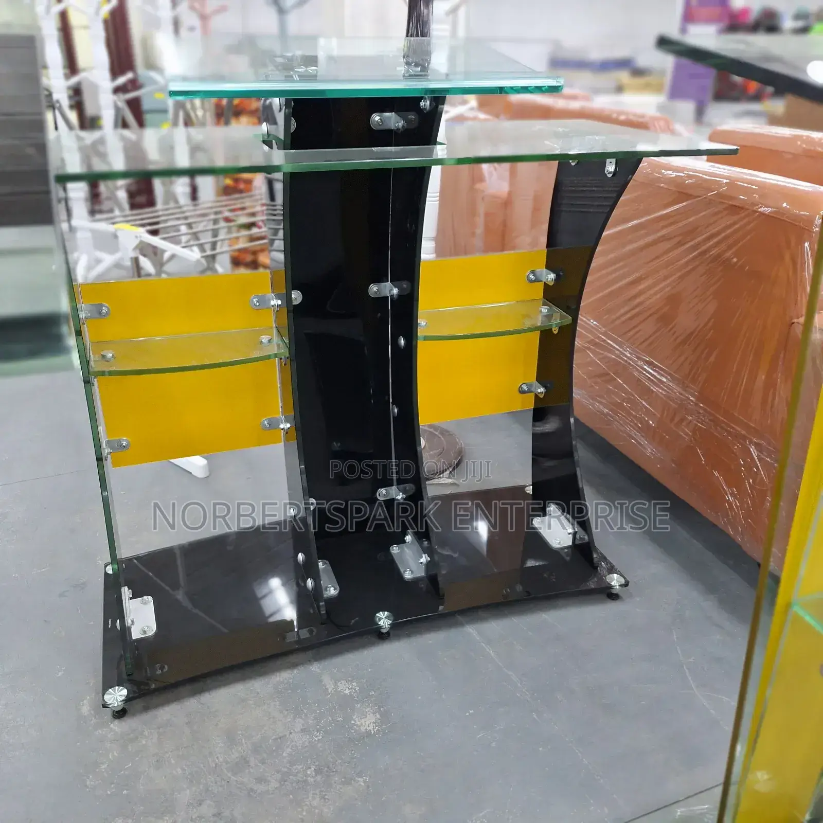 Glass Pulpit