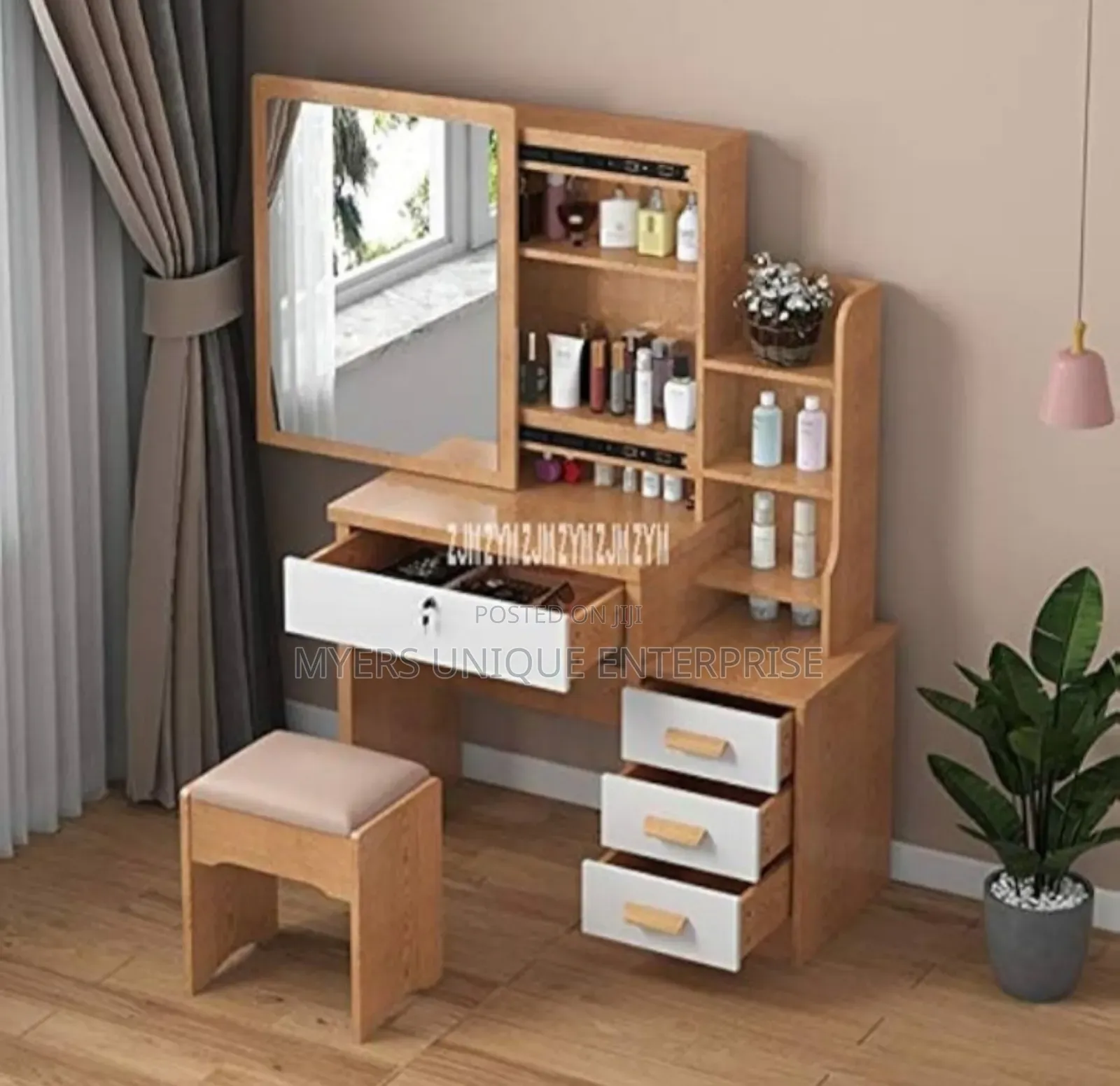 Strong Dressing Mirror