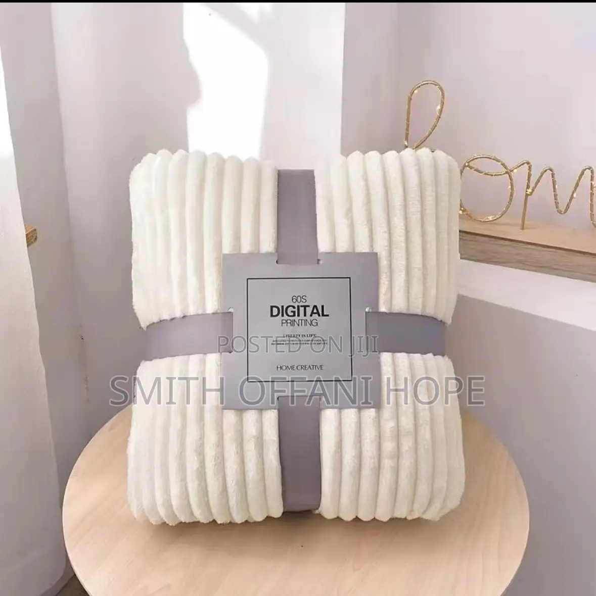 “Cozy Up in Style! With Our Luxurious Throw Blankets