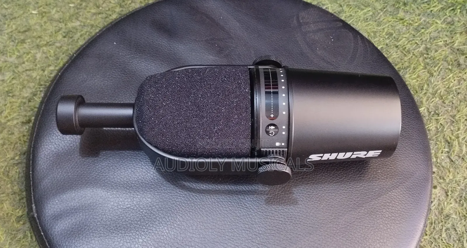 Shure MV7 PODCAST Microphone
