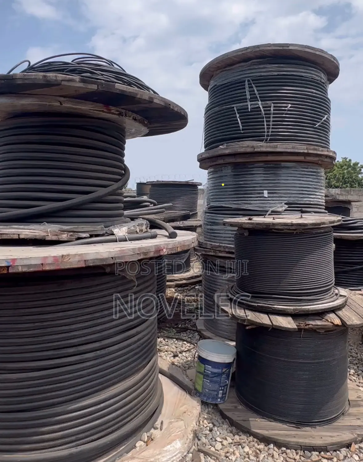 Armoured Cables[Both Aluminium PVC Casing]