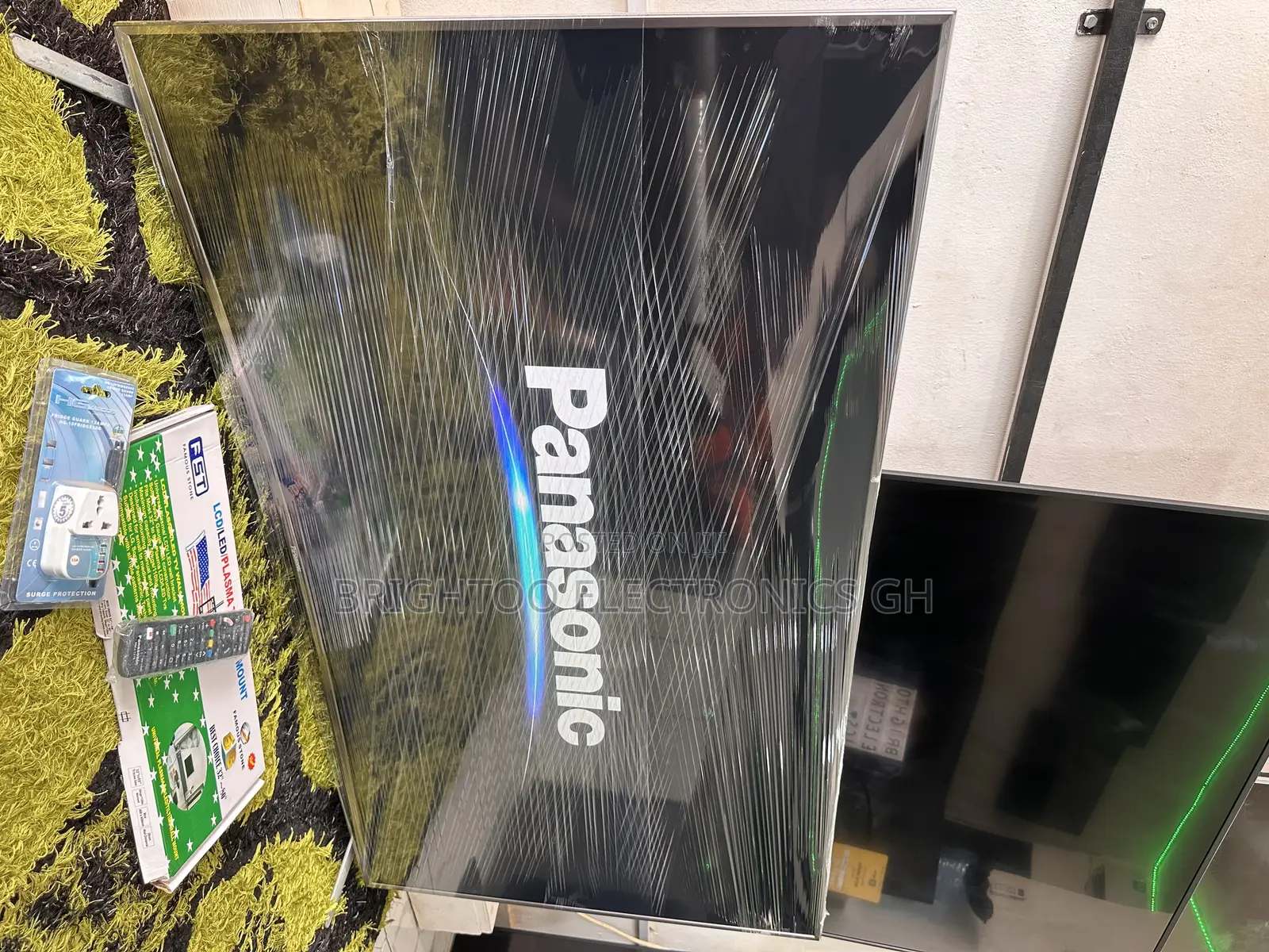 55inches Digital Satellite Uhd 4ksmart Panasonic Tv