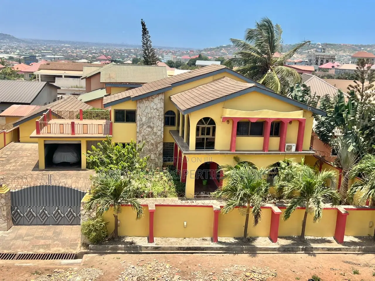 Furnished 7bdrm House in Accra for sale