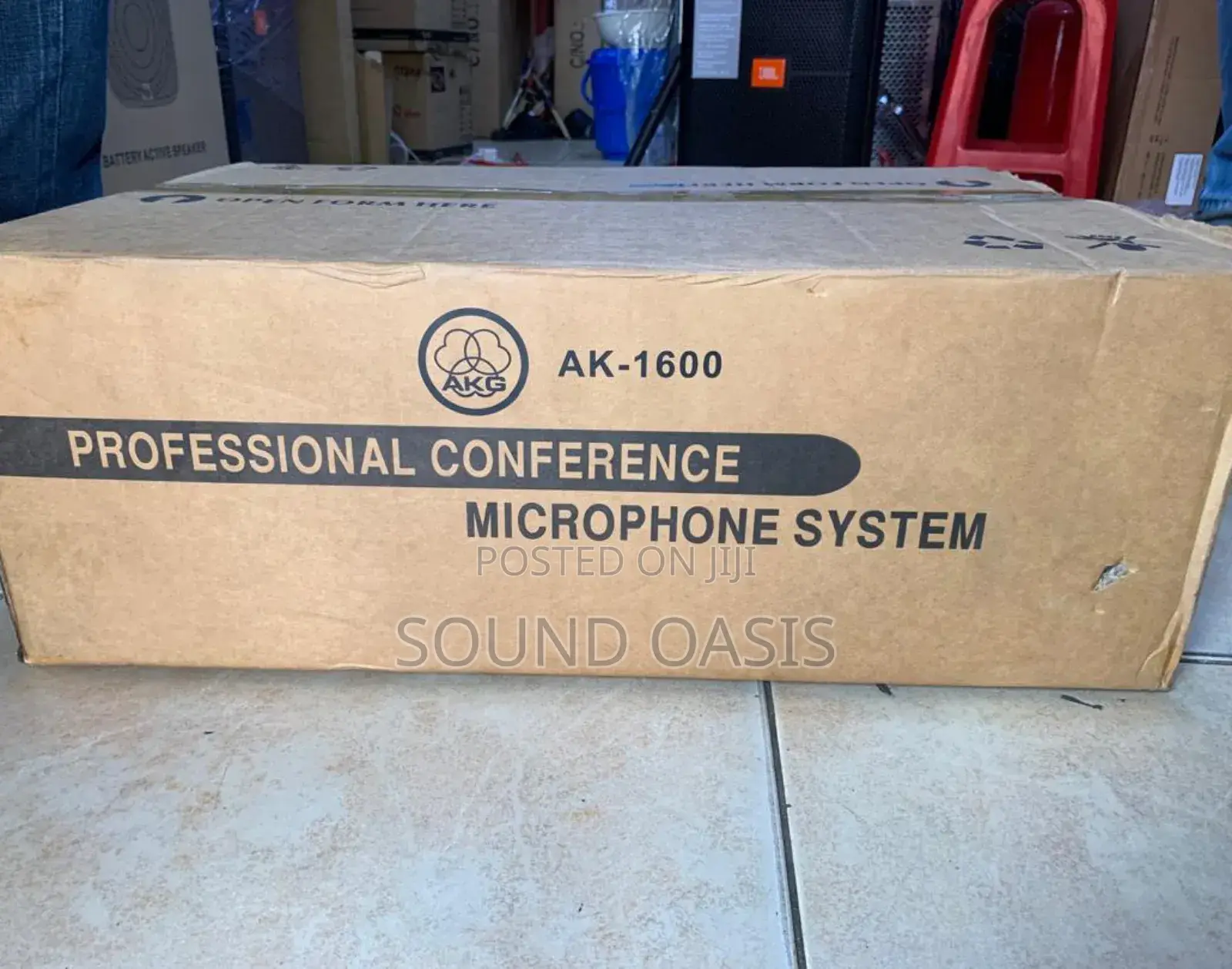 Akg Ak-1600 8-in-1 Conference Microphone