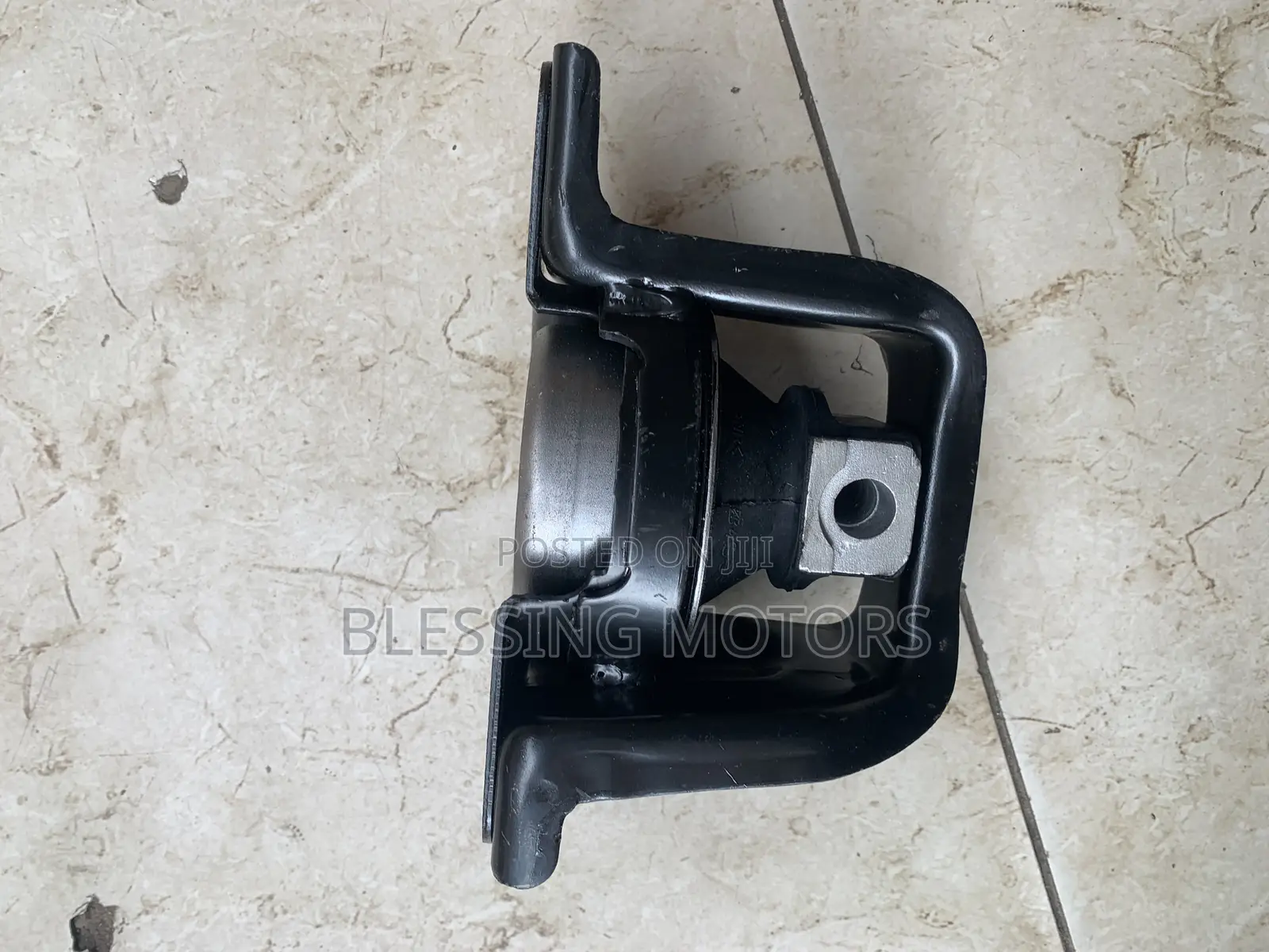 Engine Seat for Nissan Versa