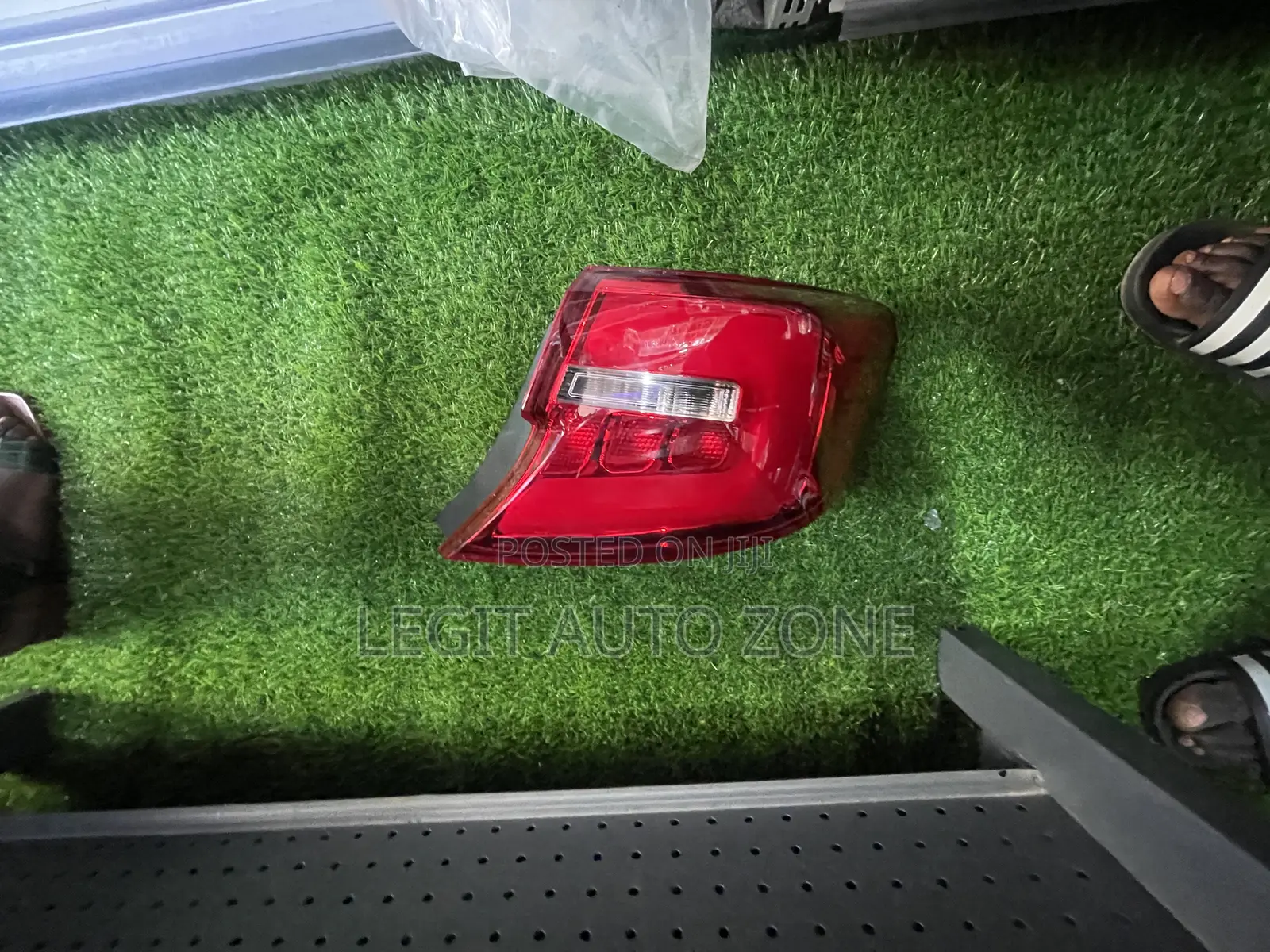 Camry Spider 2012, 2014 Spec Taillights All Red