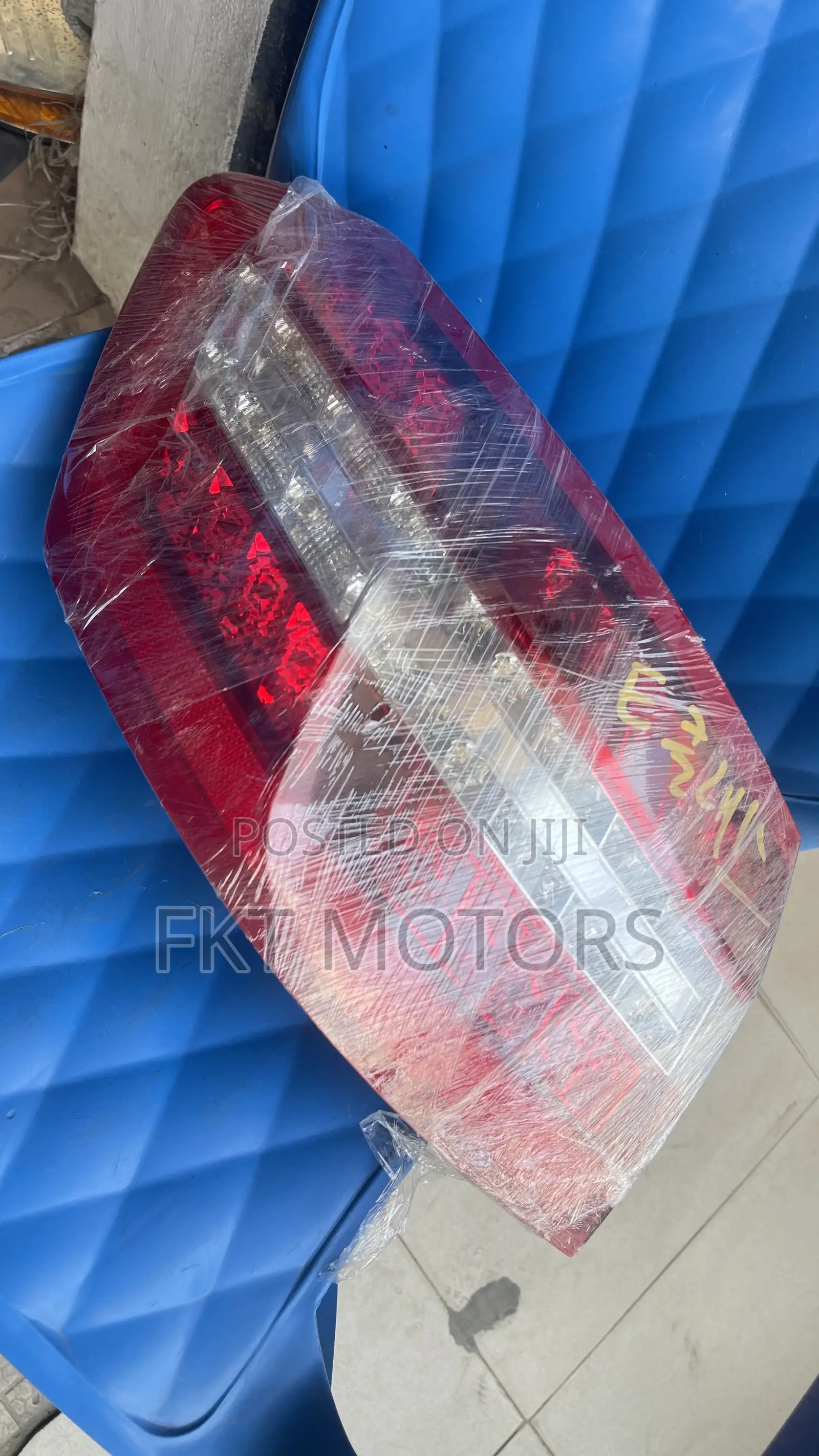 Mercedes Benz E350 Left Taillight