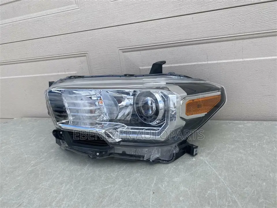 Toyota Tacoma Headlight 2016 2017 2018 2019 2020