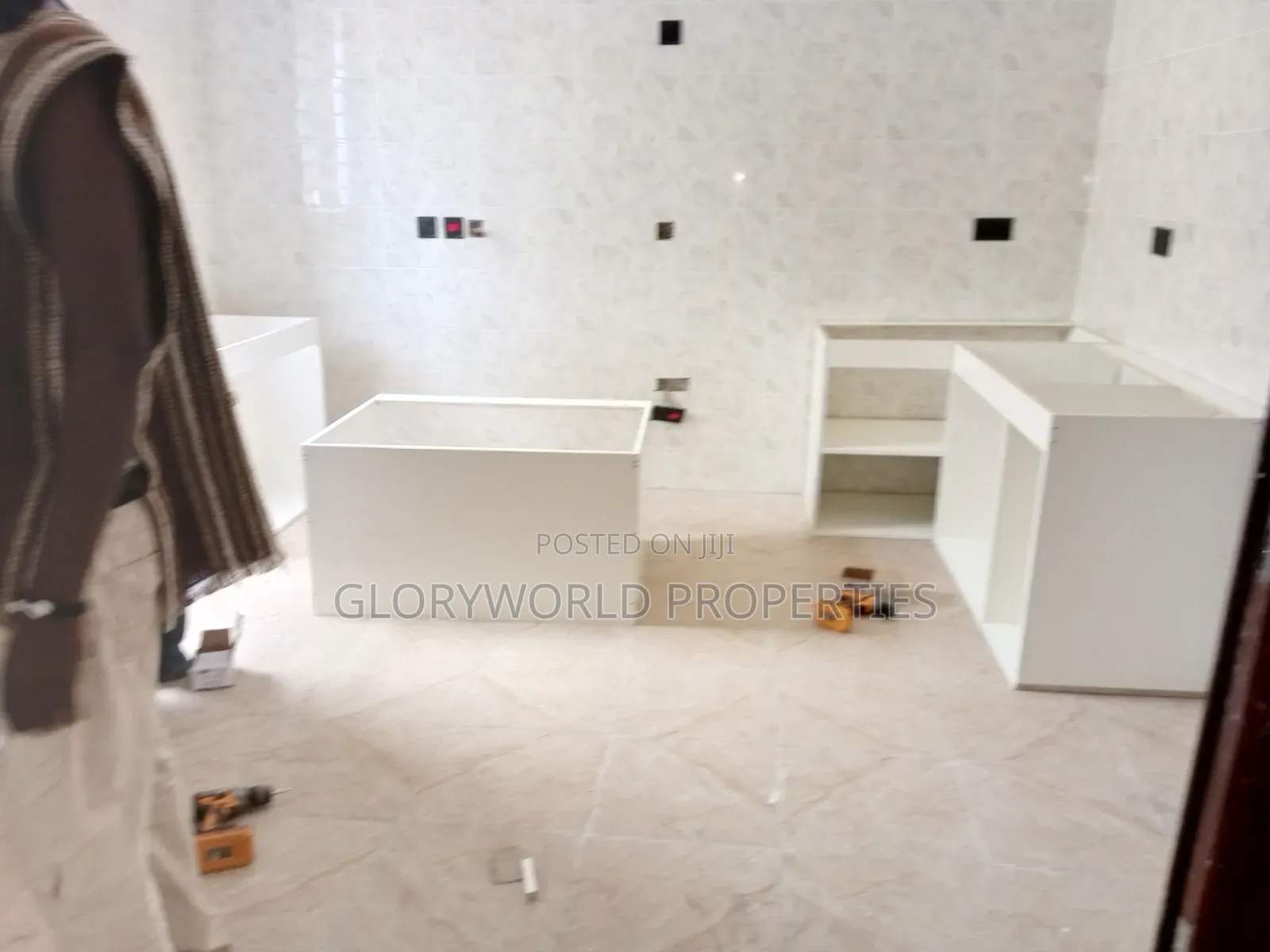3bdrm House in Sakumono for sale