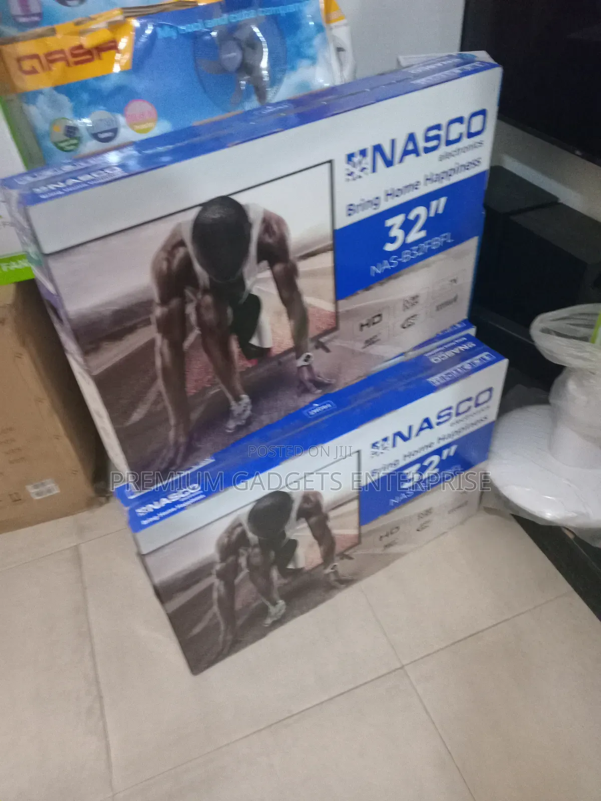 Cutting-Edge Technology 32" Nasco Digital Satellite TV