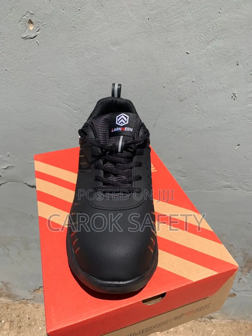 Sneaker Safety Boots