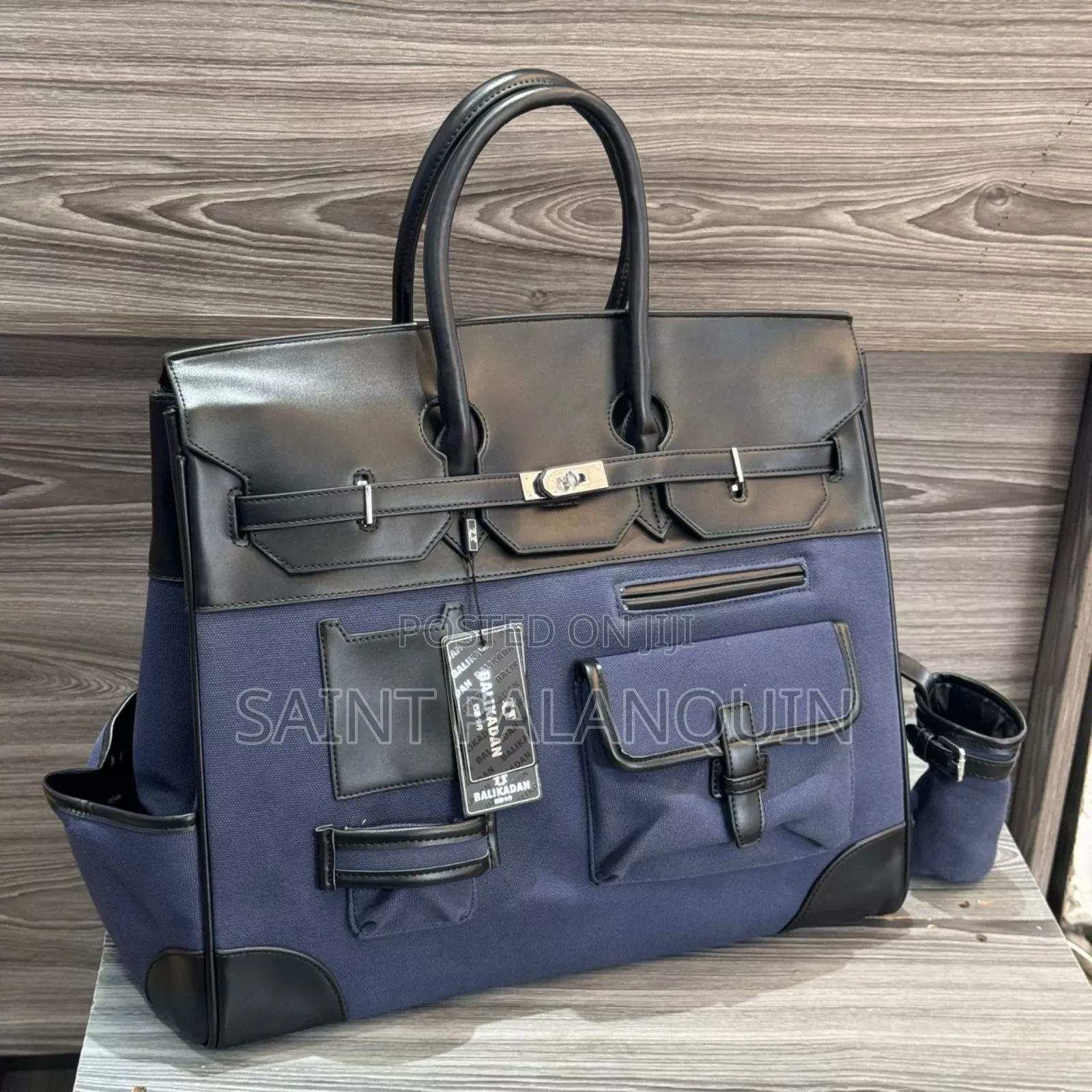 Traveling Bag