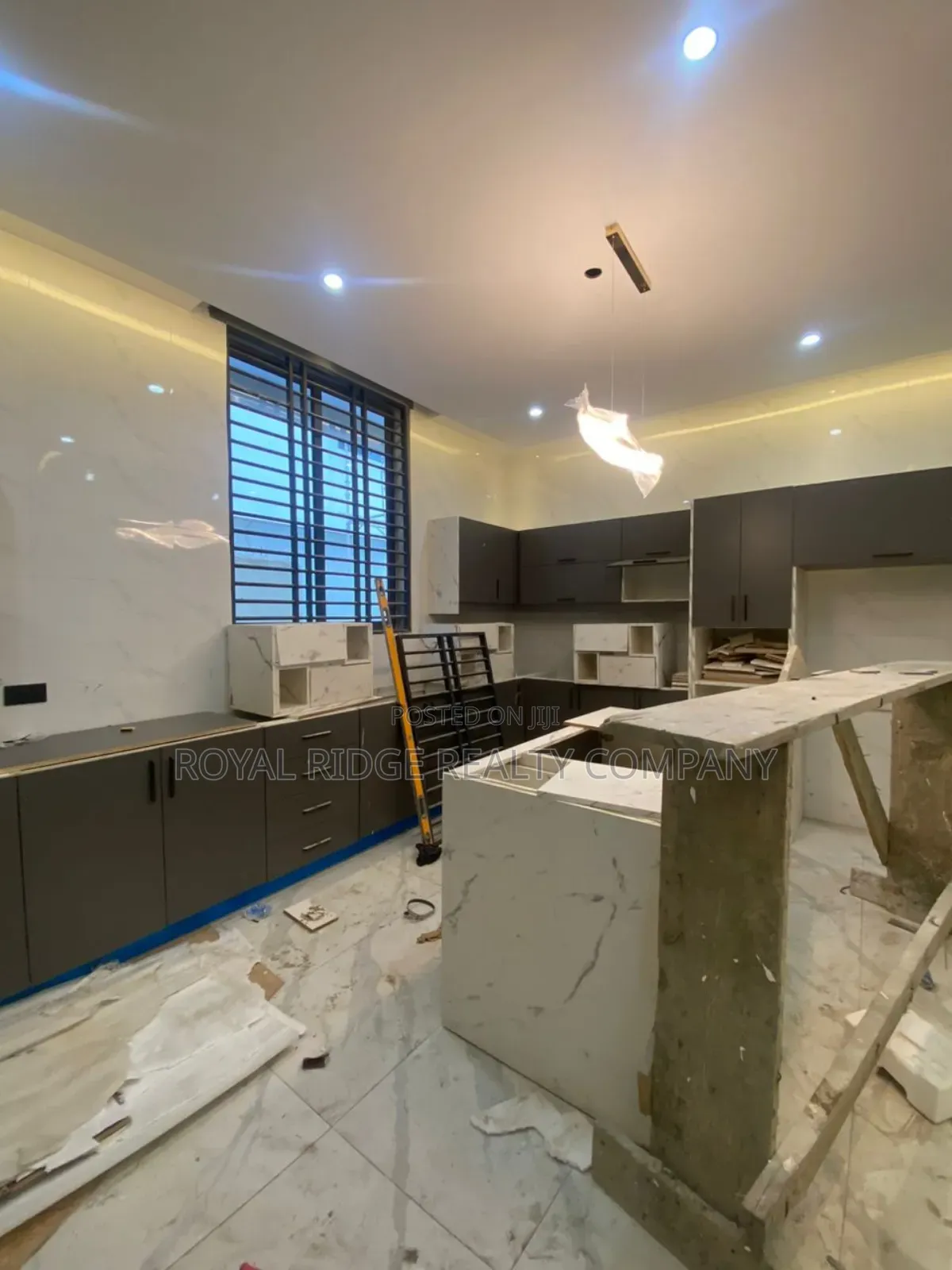 5bdrm House in East Legon Ogbojo, Accra Metropolitan for sale