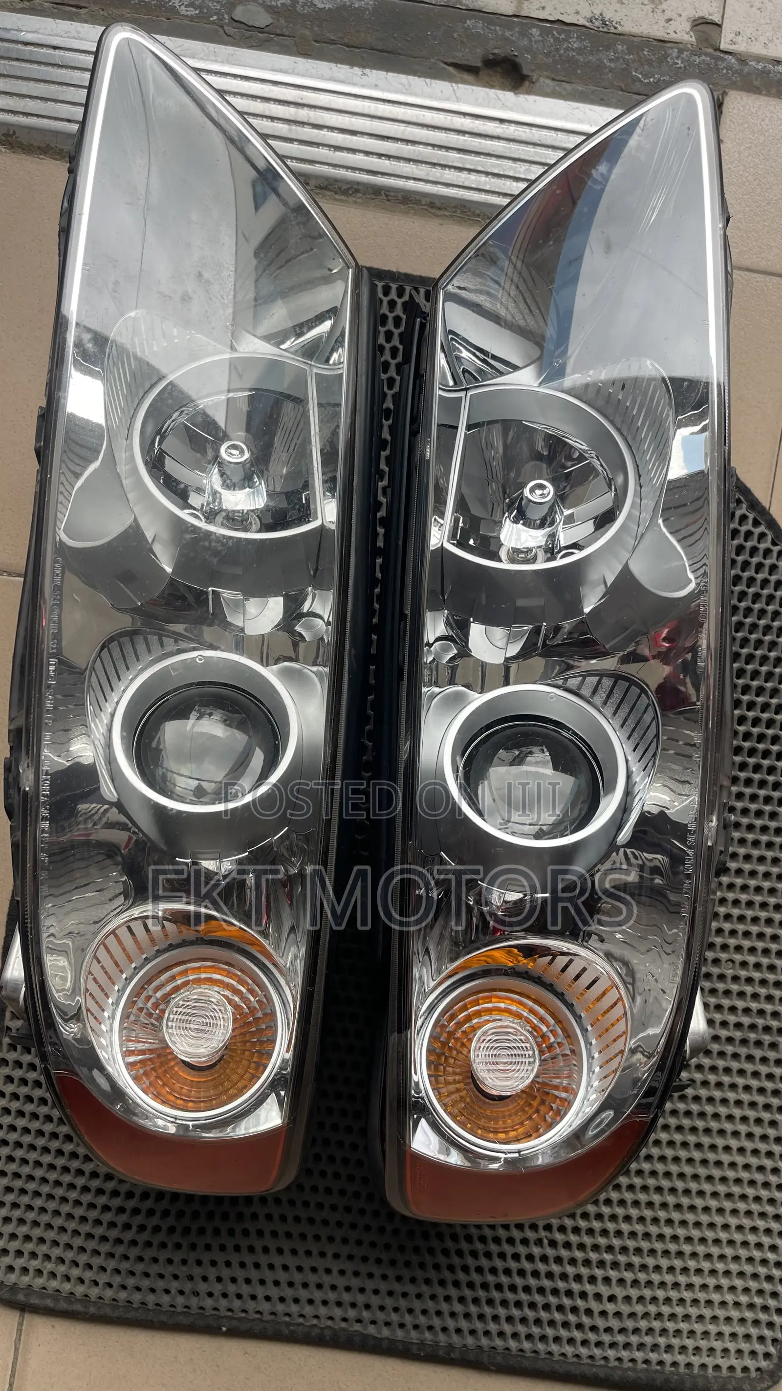 Hyundai Azera 2006-2008 Headlights Charger