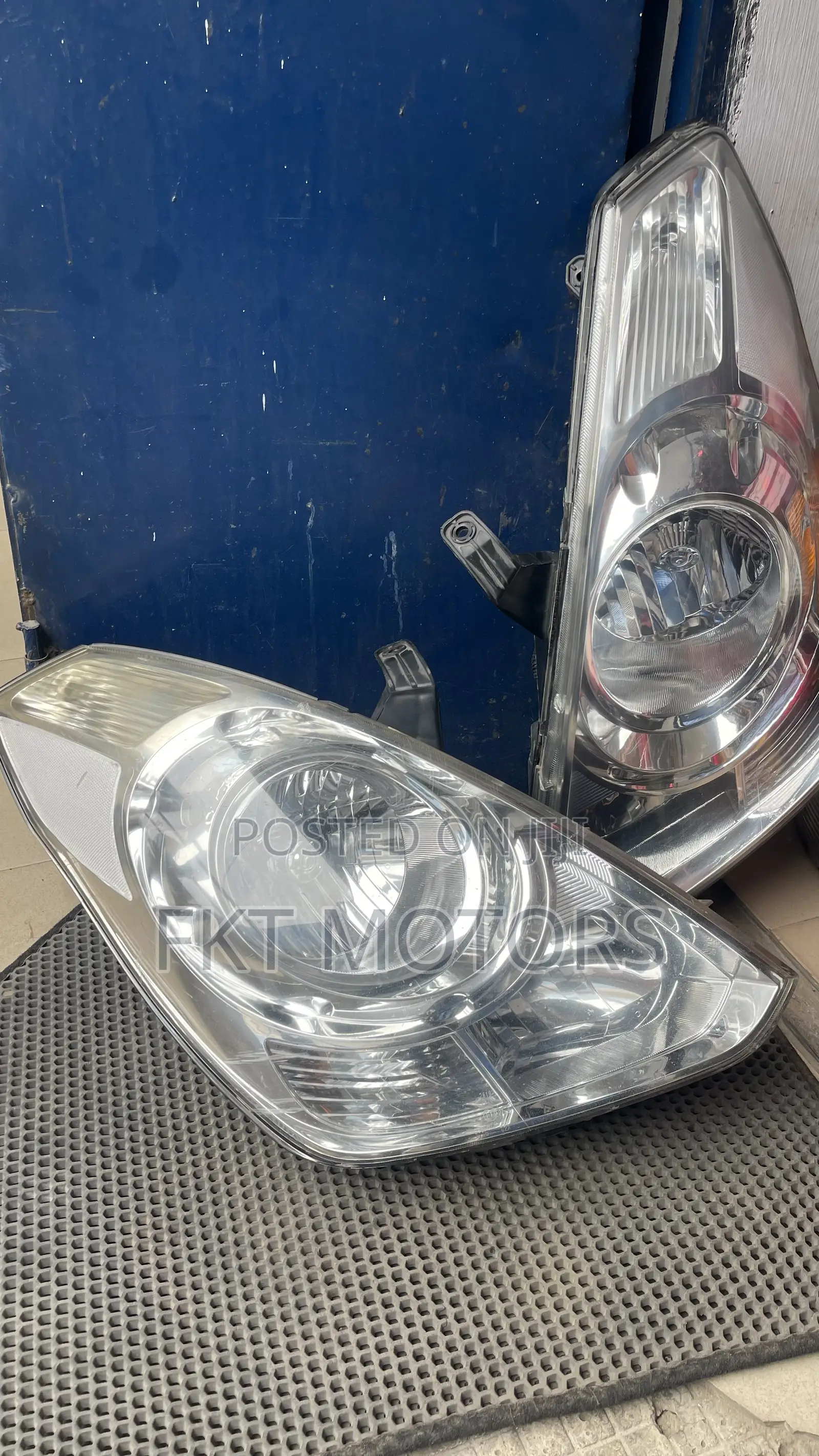 Hyundai H1/Starex Headlight and Taillight