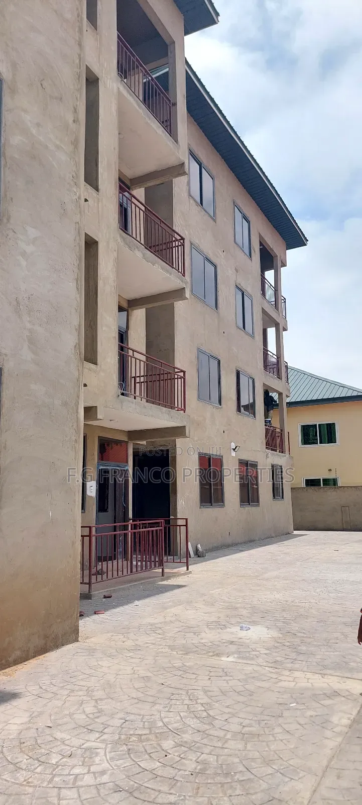 3bdrm Apartment in Kg.Franco Properties, Spintex for rent