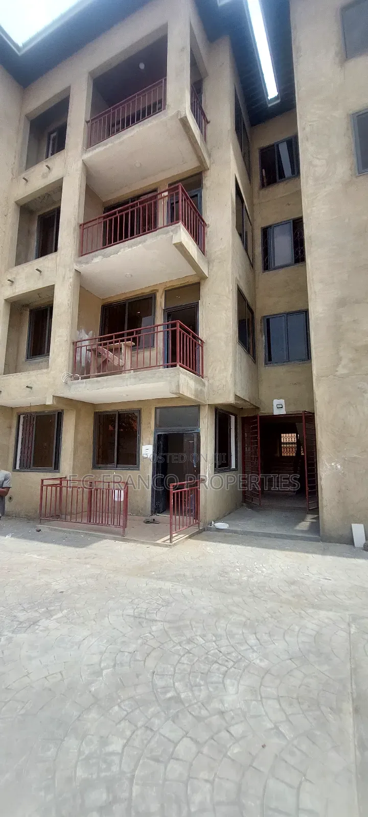 3bdrm Apartment in Kg.Franco Properties, Spintex for rent