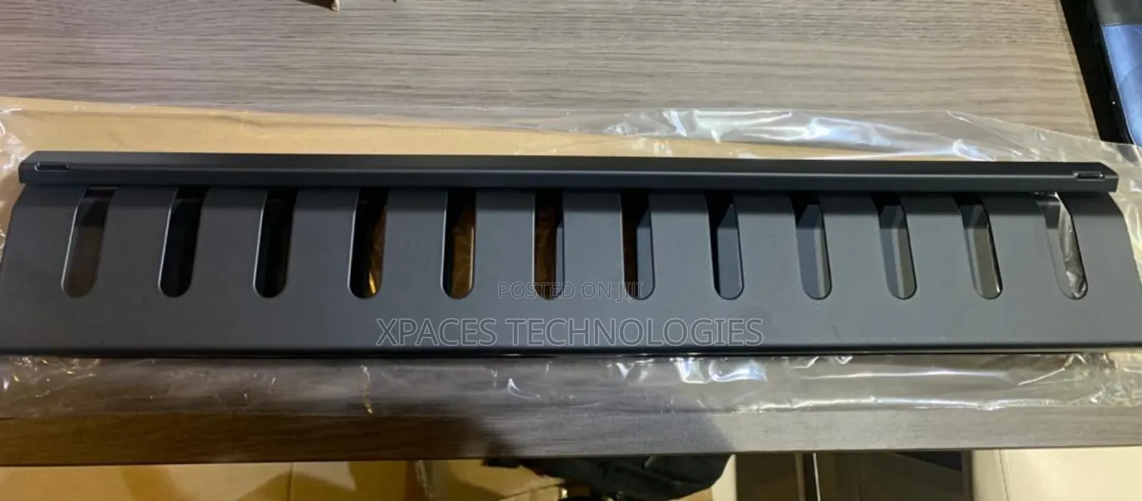 12 Way 1u Cable Manager Panel, Metal
