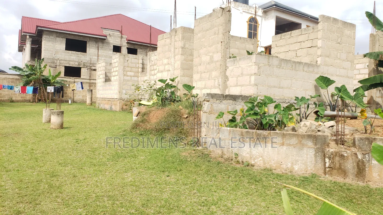 8bdrm Apartment in Fredimens Real, Kumasi Metropolitan for sale