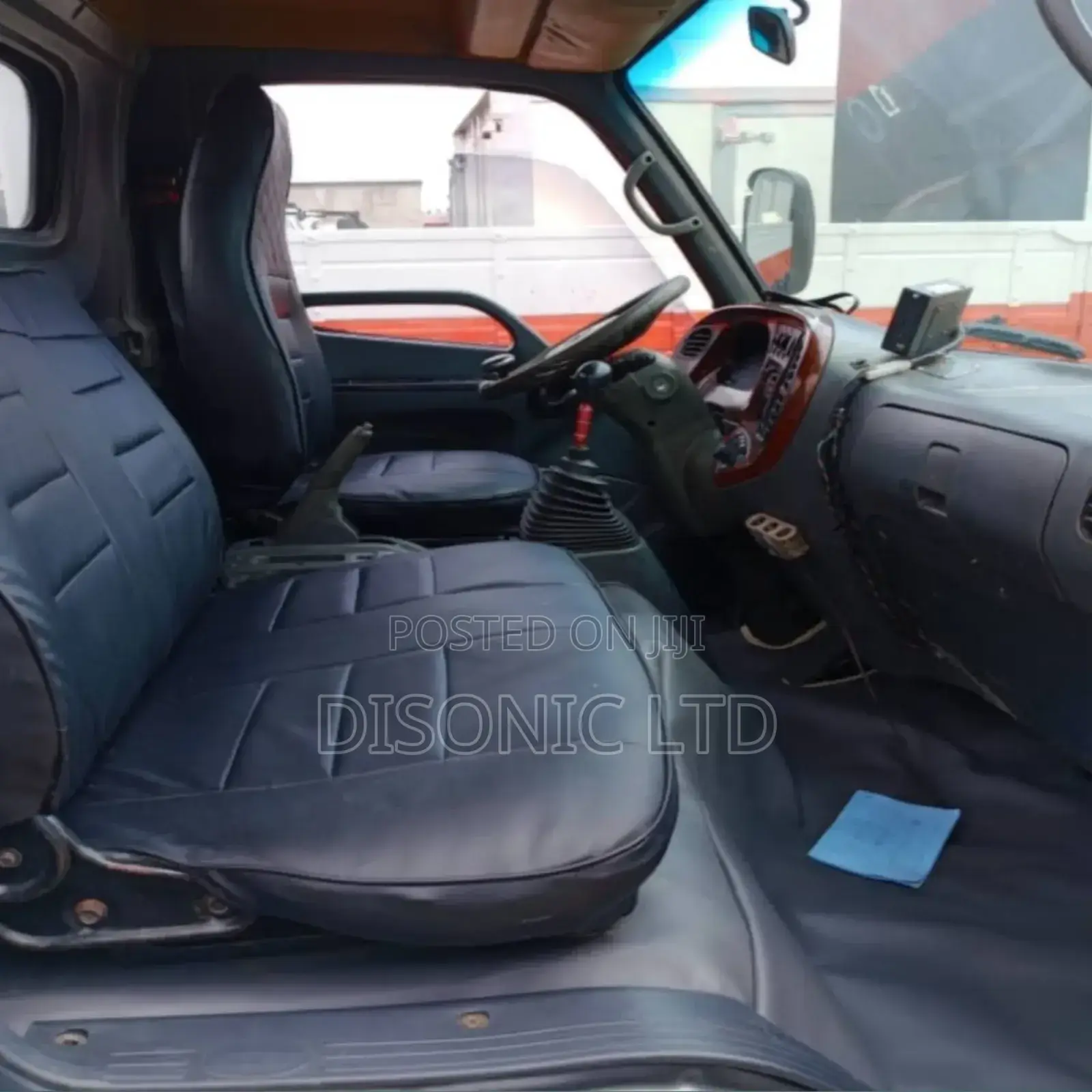 Hyundai Porter II 2004 White