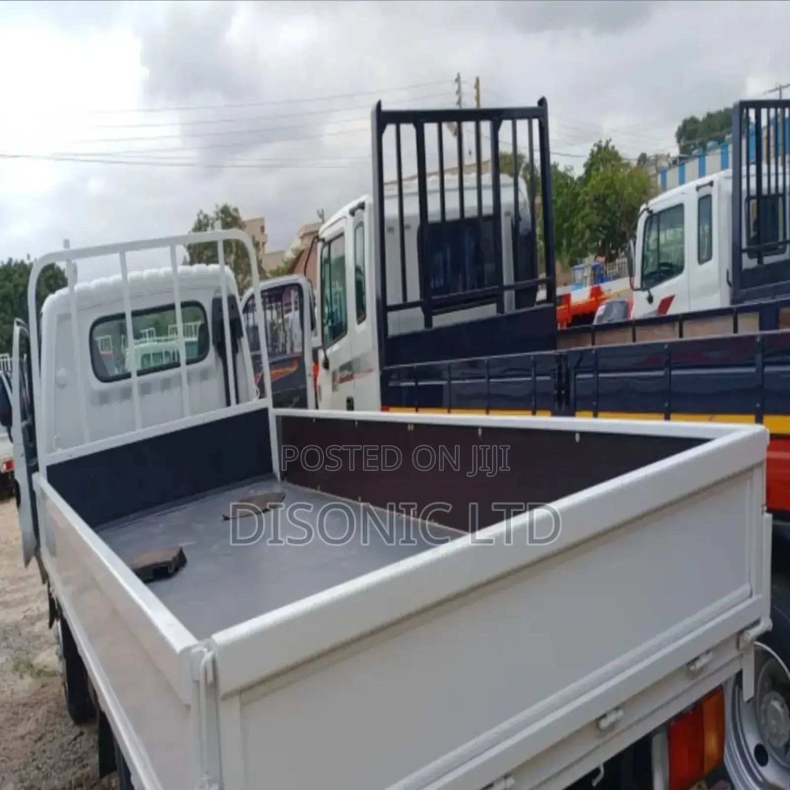 Hyundai Porter II 2004 White