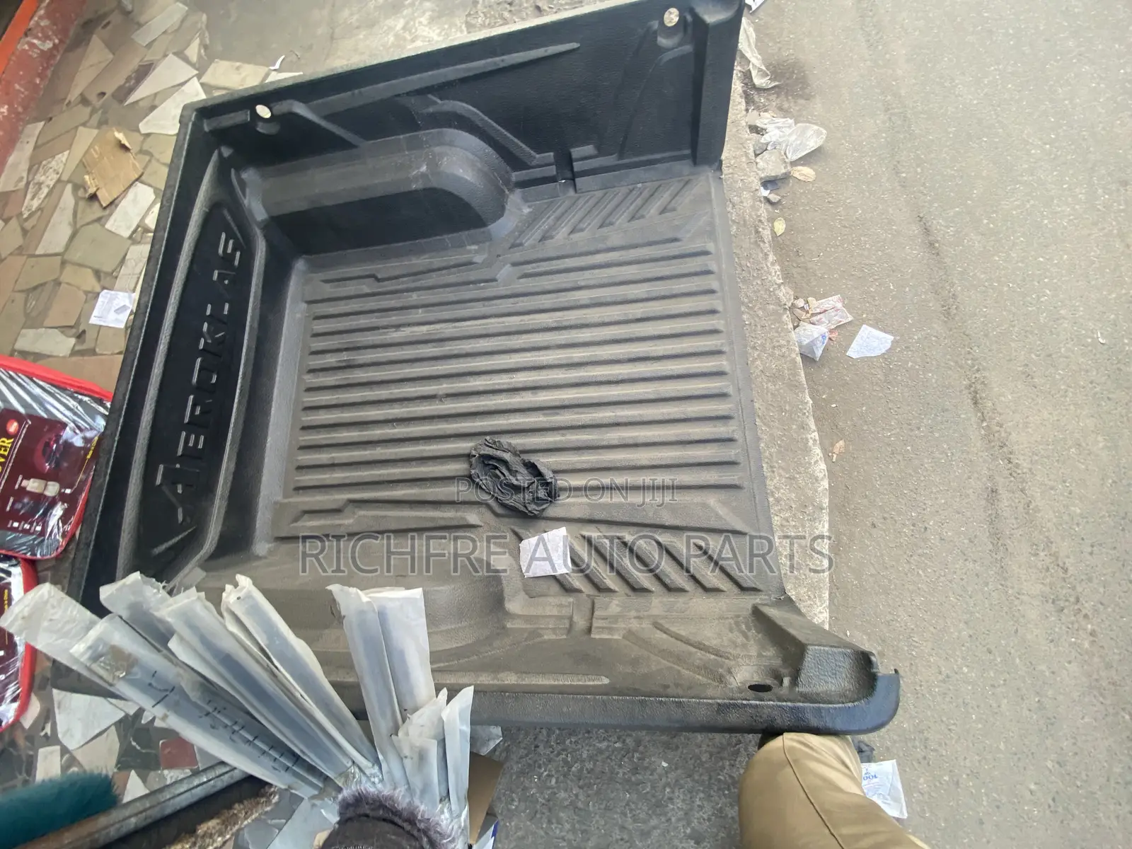 Toyota Hilux 2008-2012 Bucket