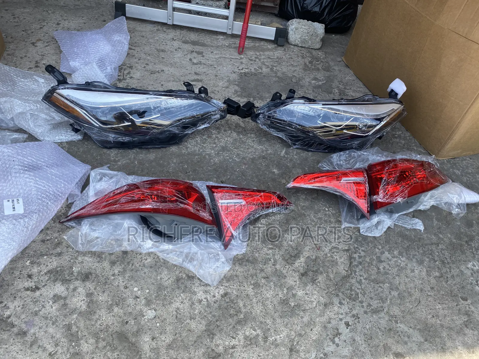 Toyota Corolla 2017/2018 Headlight and Taillight Complete