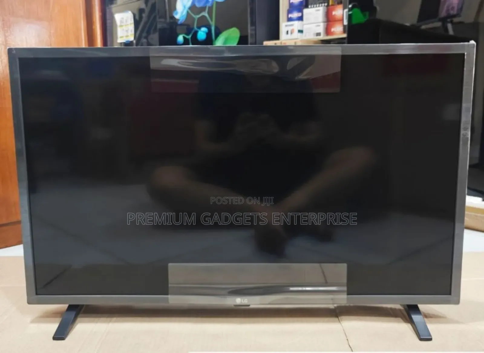 Lg 32" Ai Smart HDR Webos Thinq FHD Digital Satellite Tv