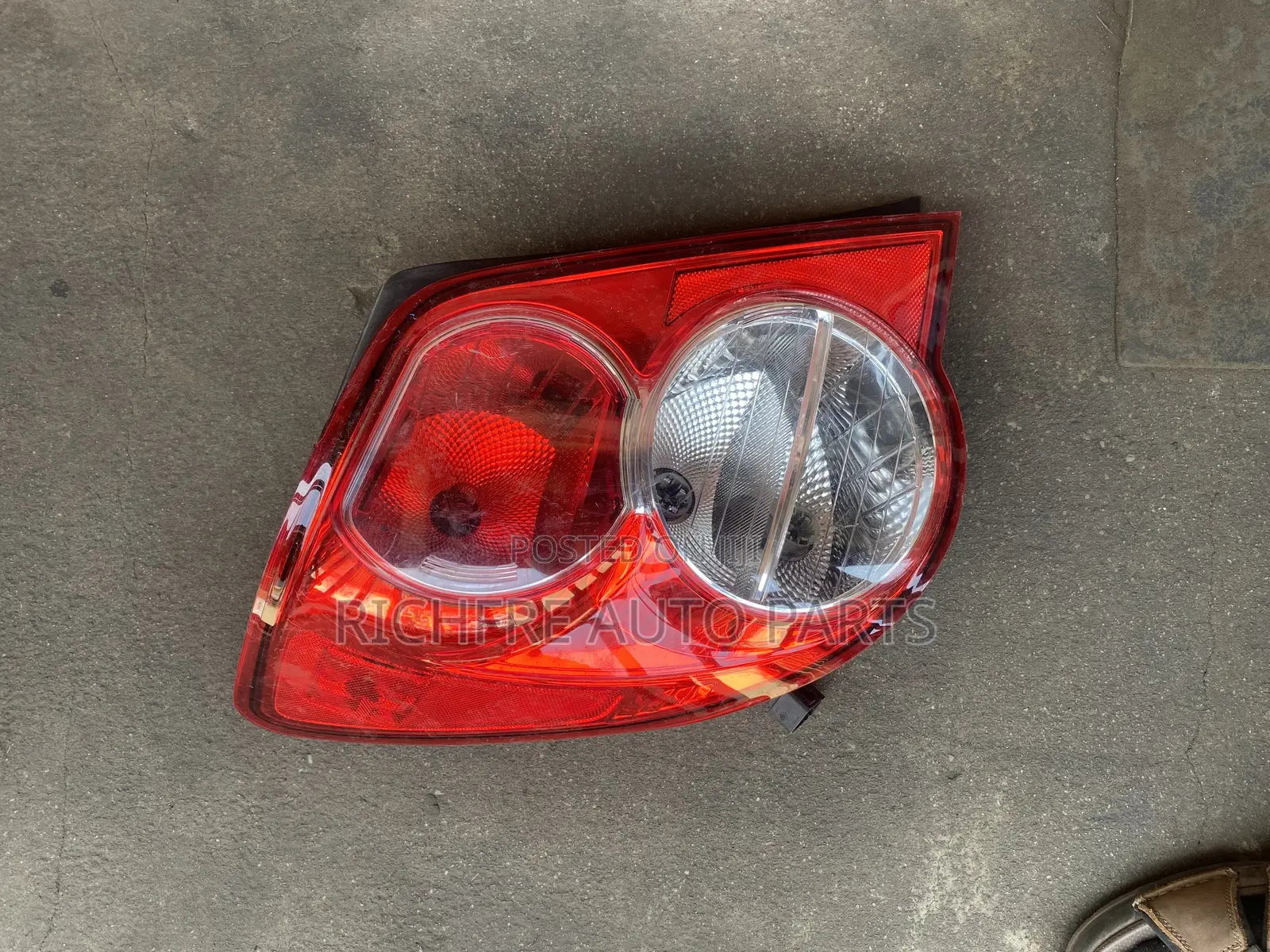 Chevrolet Sonic 2012 Taillight
