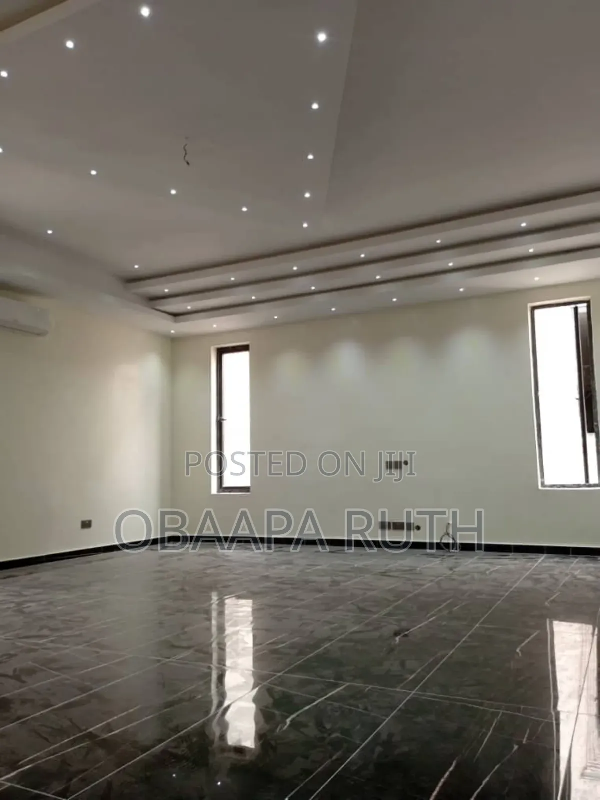 4bdrm Duplex in Adjiriganor for sale