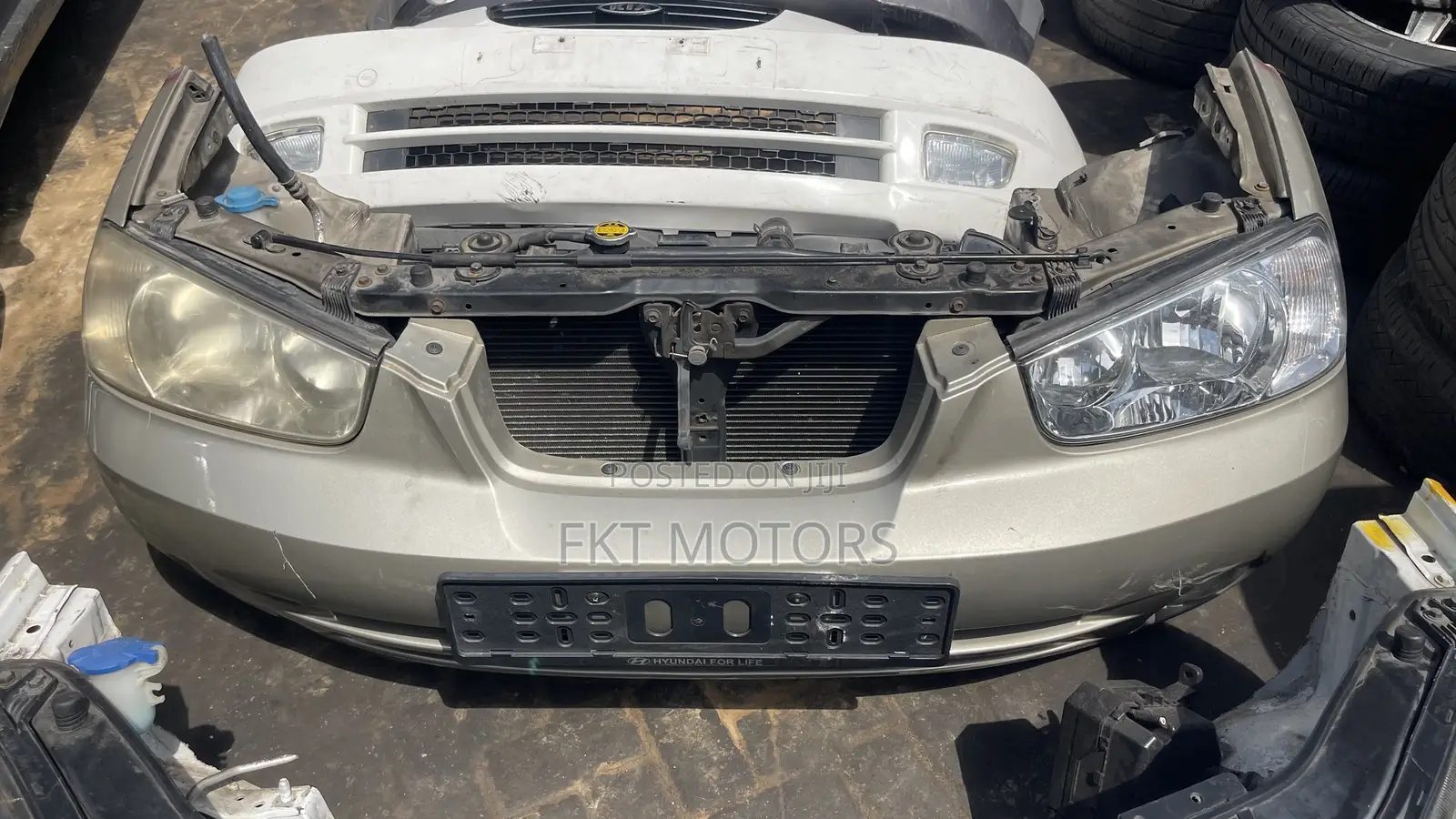 Hyundai Elantra 2002/2005 Front Cut