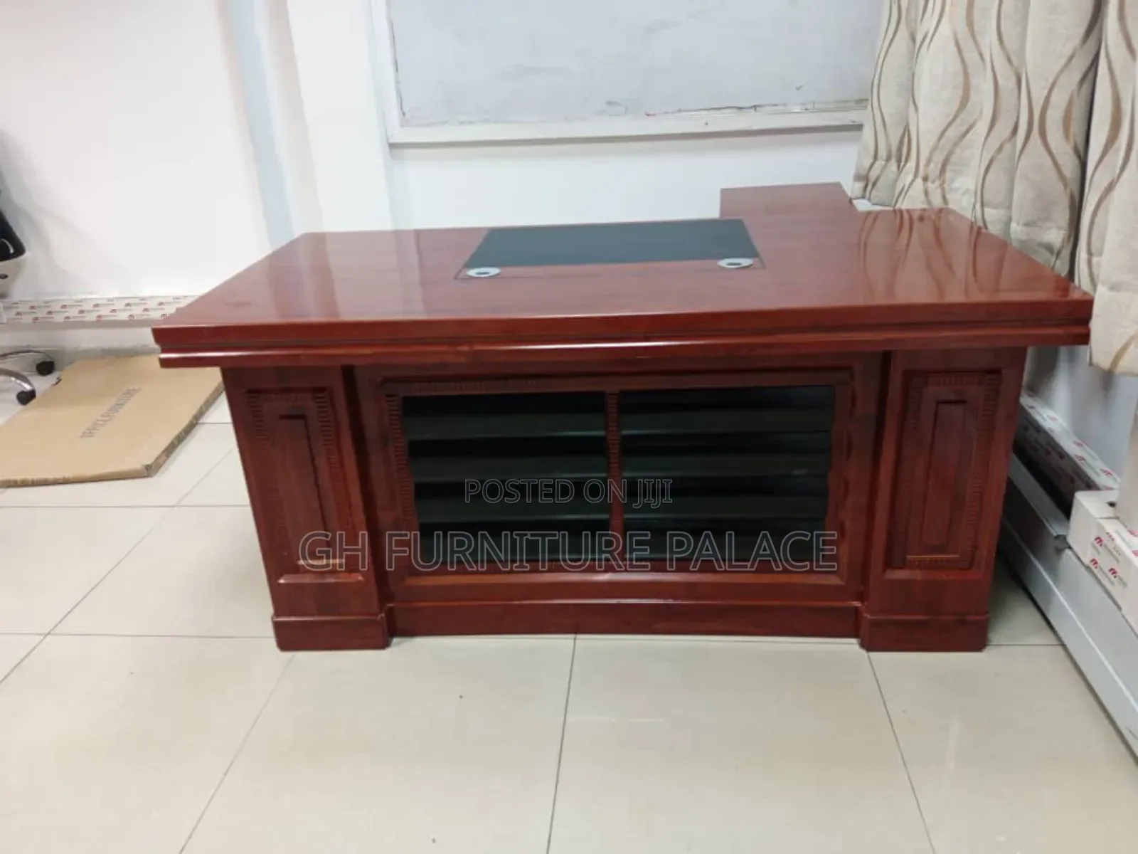 1.8M Executive Table for Office