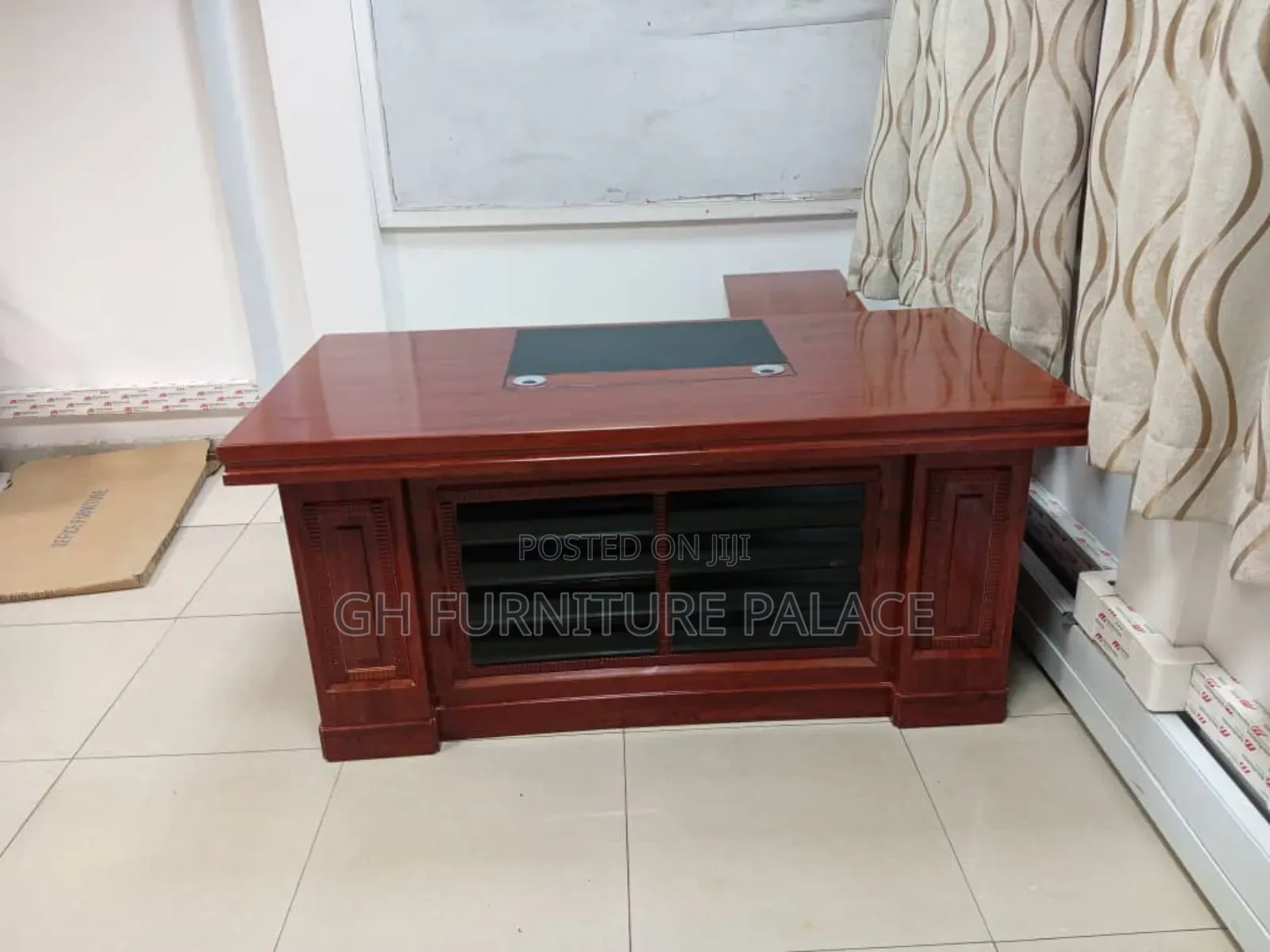 1.8M Executive Table for Office