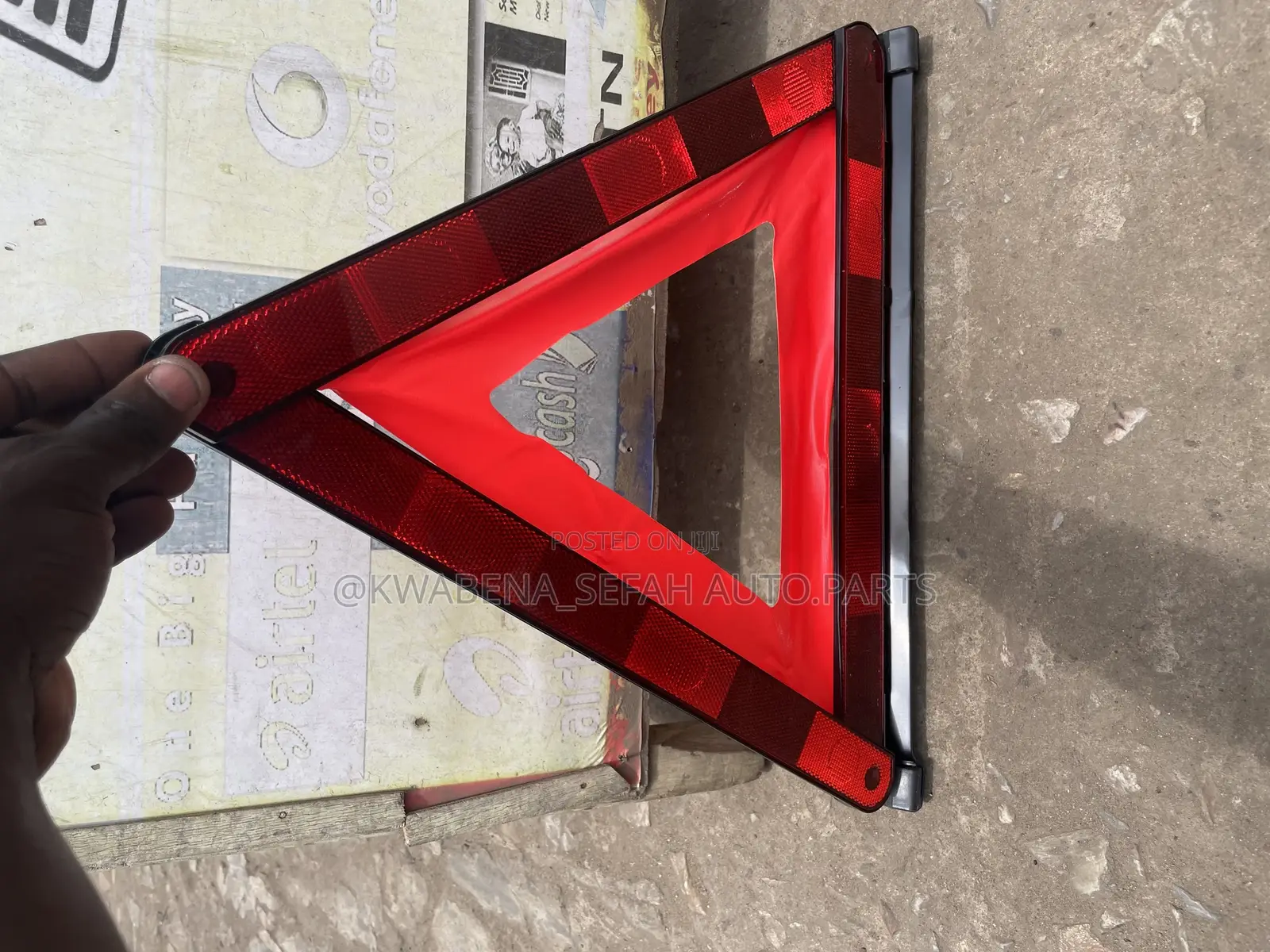 Original Car Reflector Triangles Available for All Cars