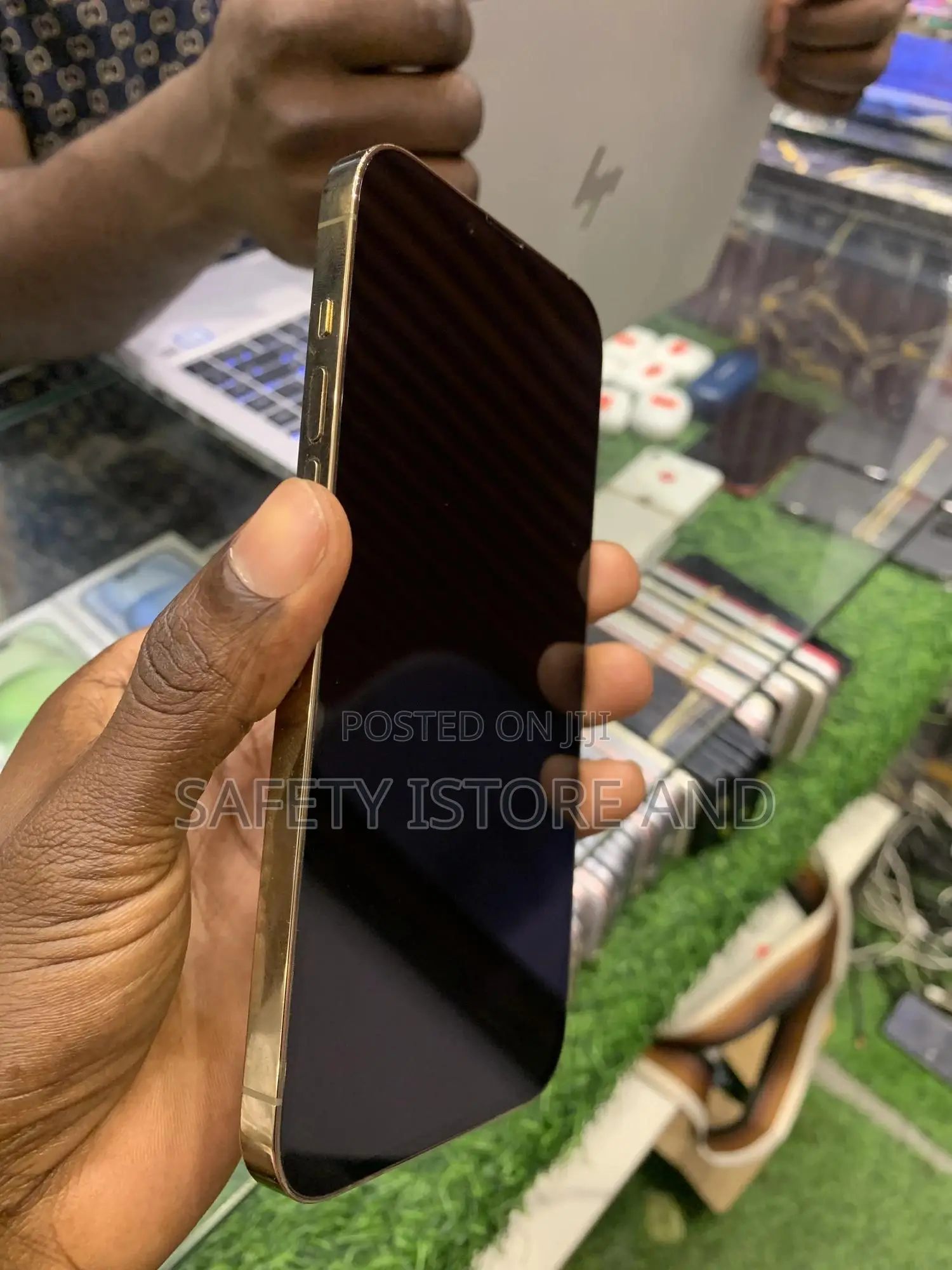 New Apple iPhone 13 Pro Max 256 GB Gold
