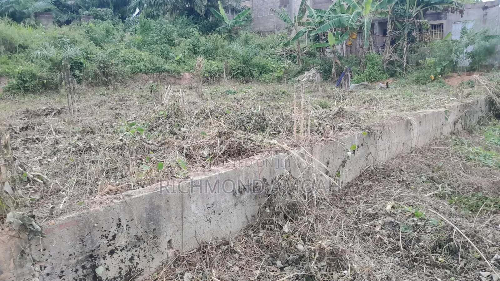 Plot Witth Footings for Sale at Kansa City